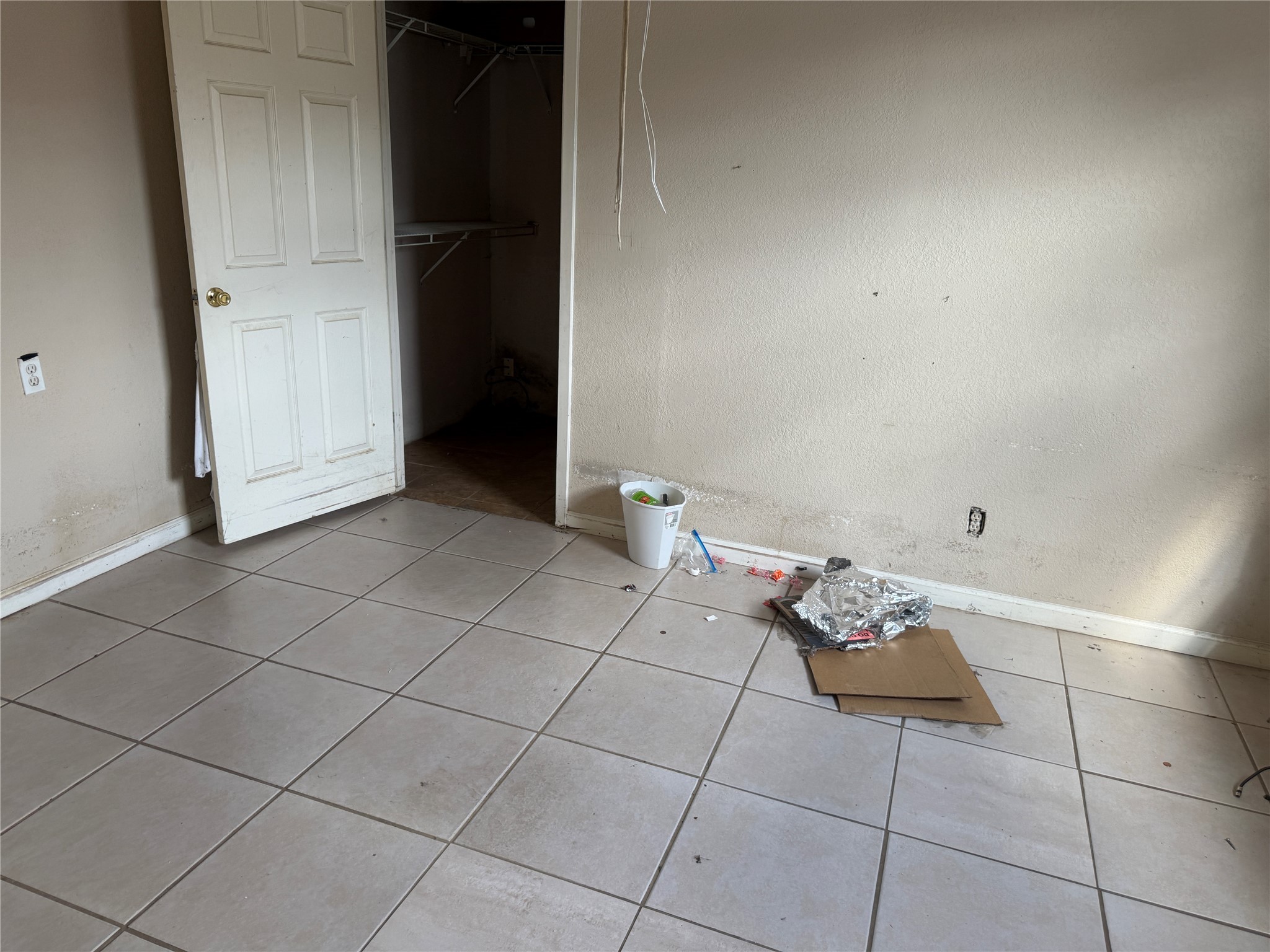 4011, 4017 Terry Street Property Photo 34