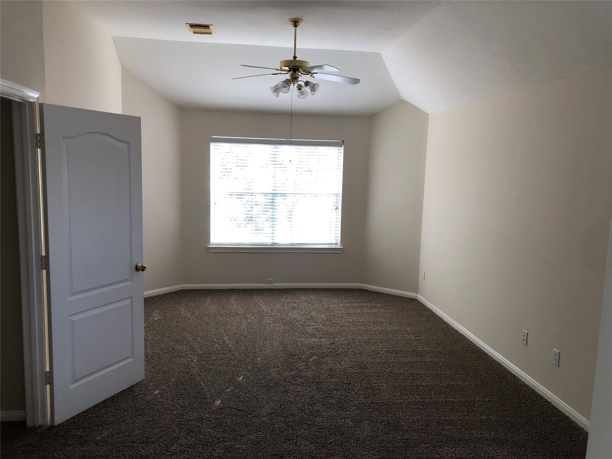 1602 Candleston Lane Property Photo 16