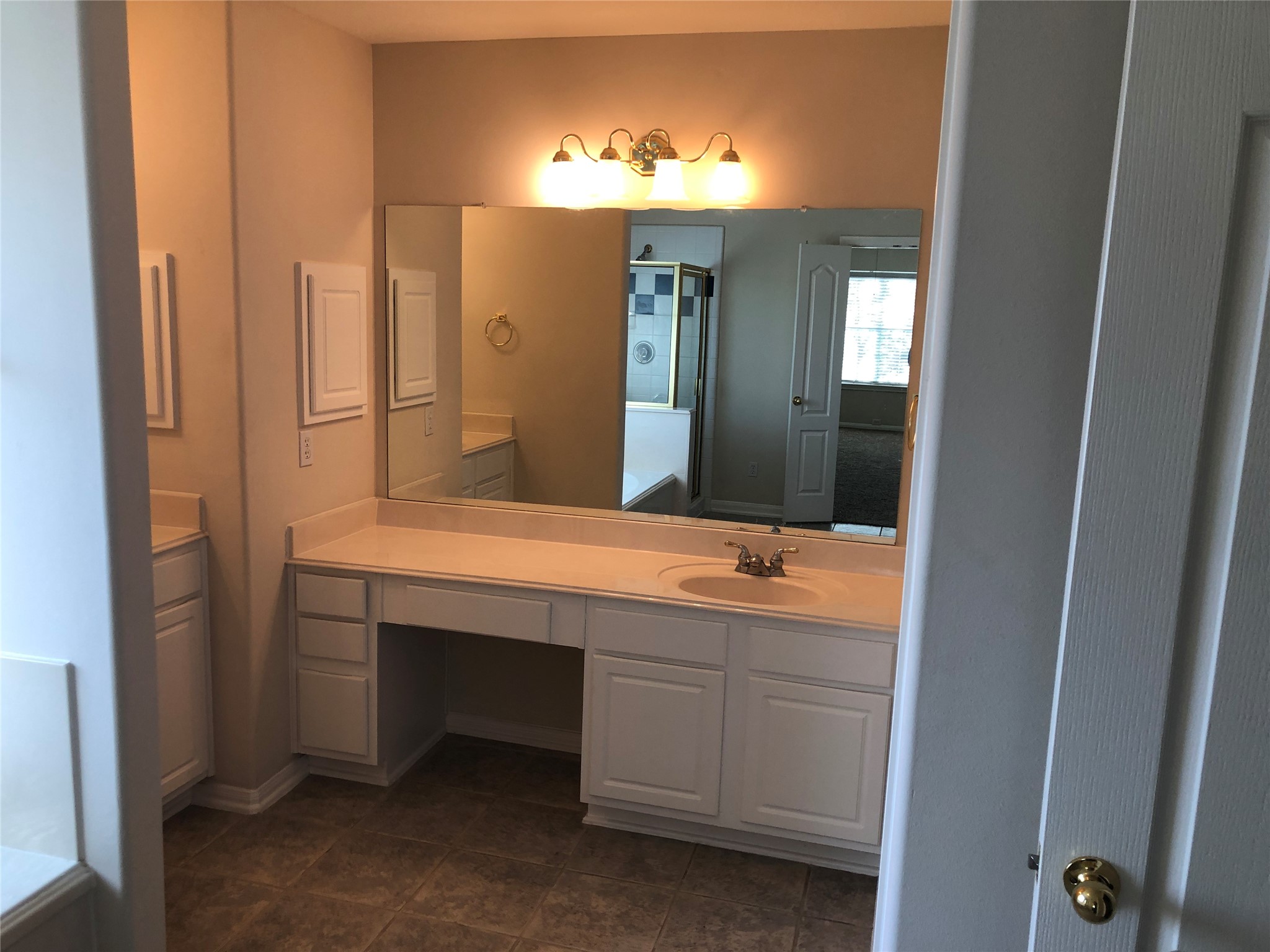 1602 Candleston Lane Property Photo 17