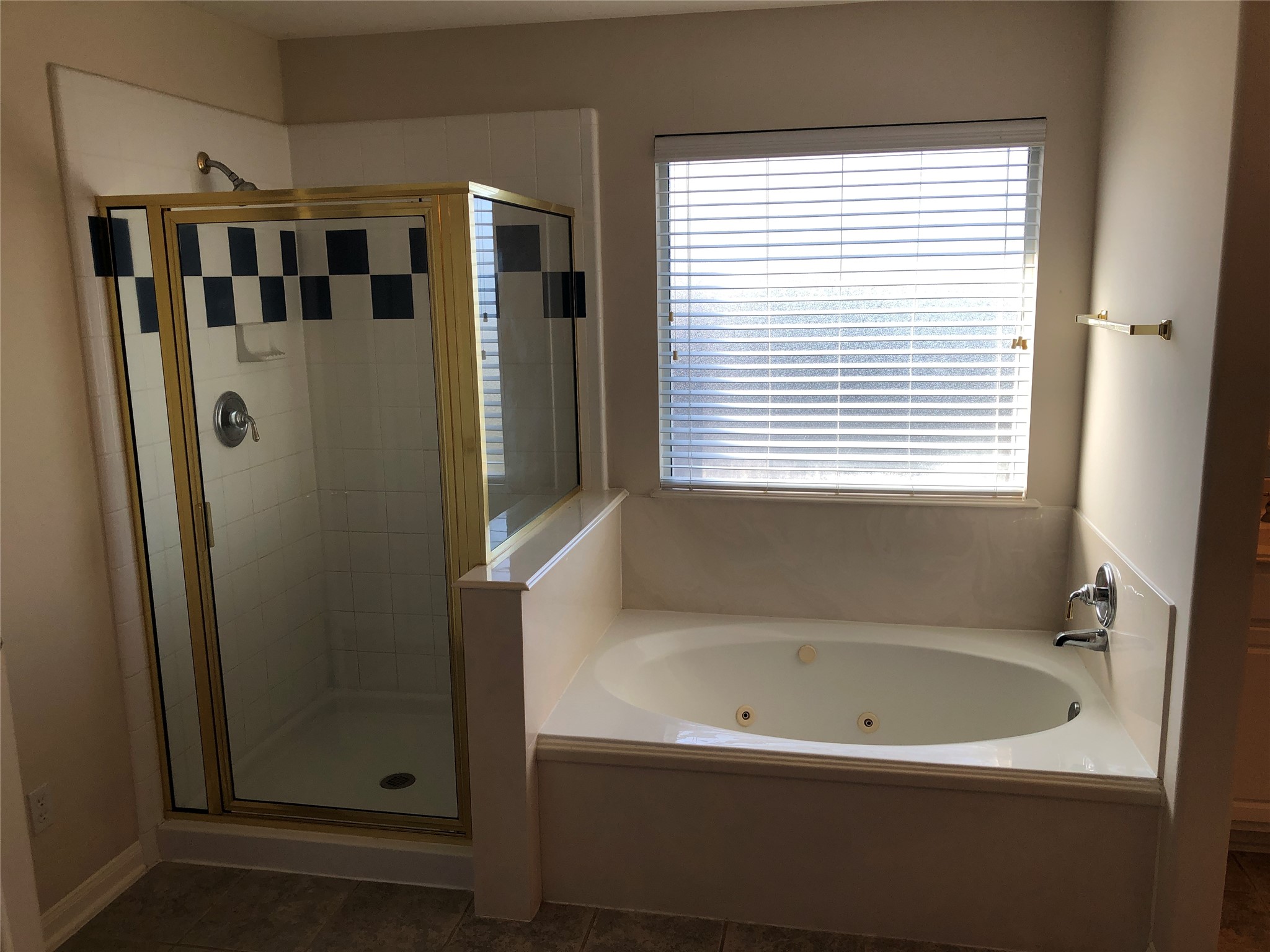 1602 Candleston Lane Property Photo 19