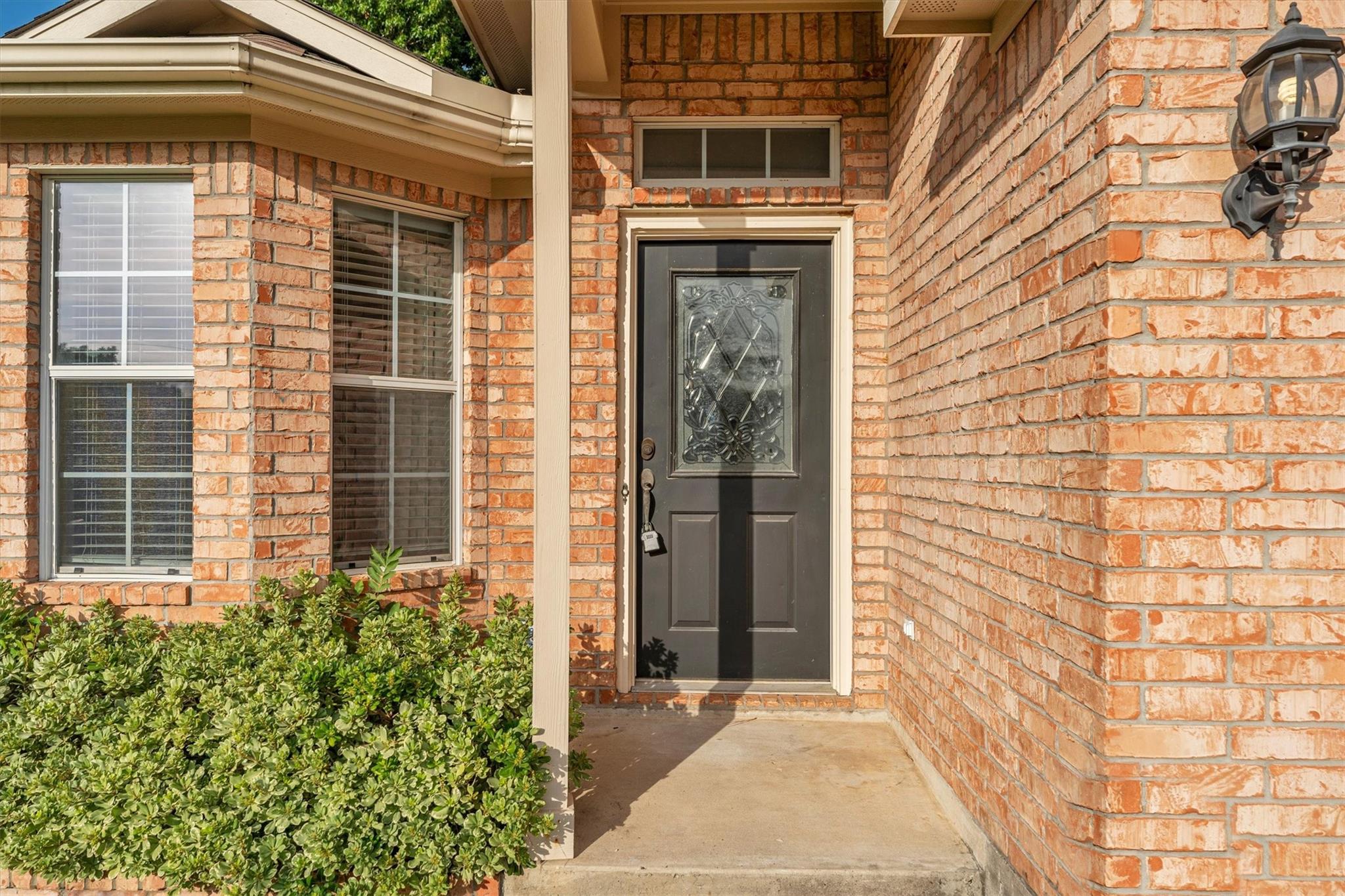 135 Snug Harbor Drive Property Photo 4
