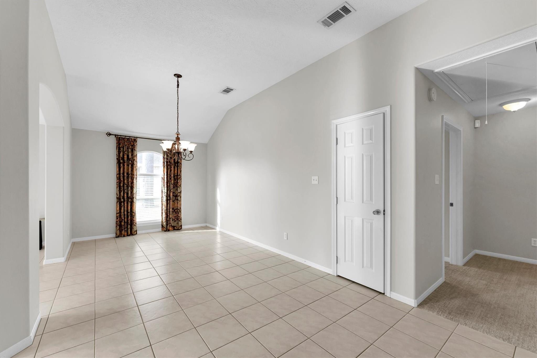 135 Snug Harbor Drive Property Photo 9