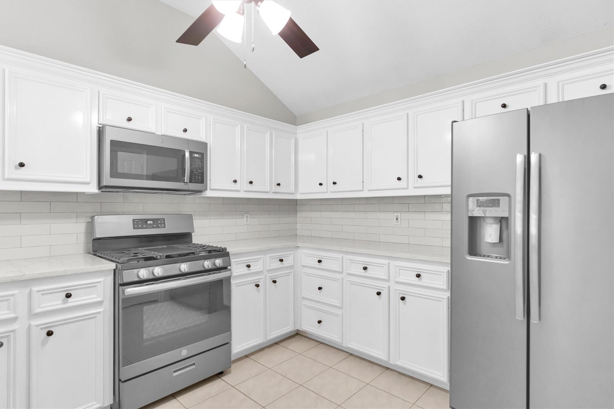 135 Snug Harbor Drive Property Photo 13