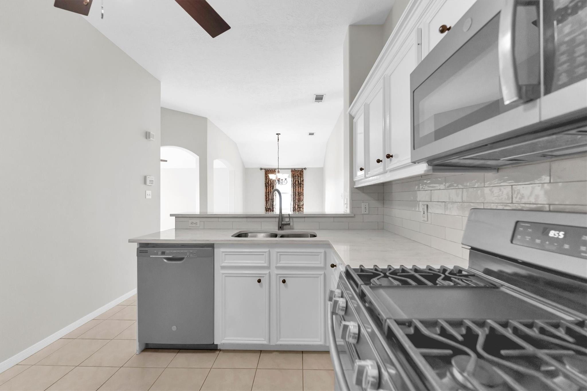 135 Snug Harbor Drive Property Photo 14