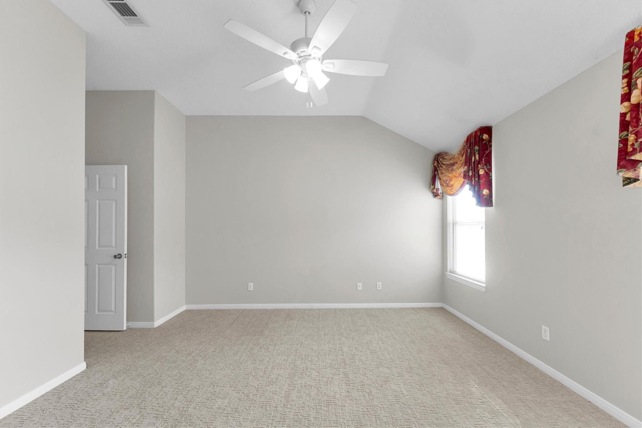 135 Snug Harbor Drive Property Photo 18