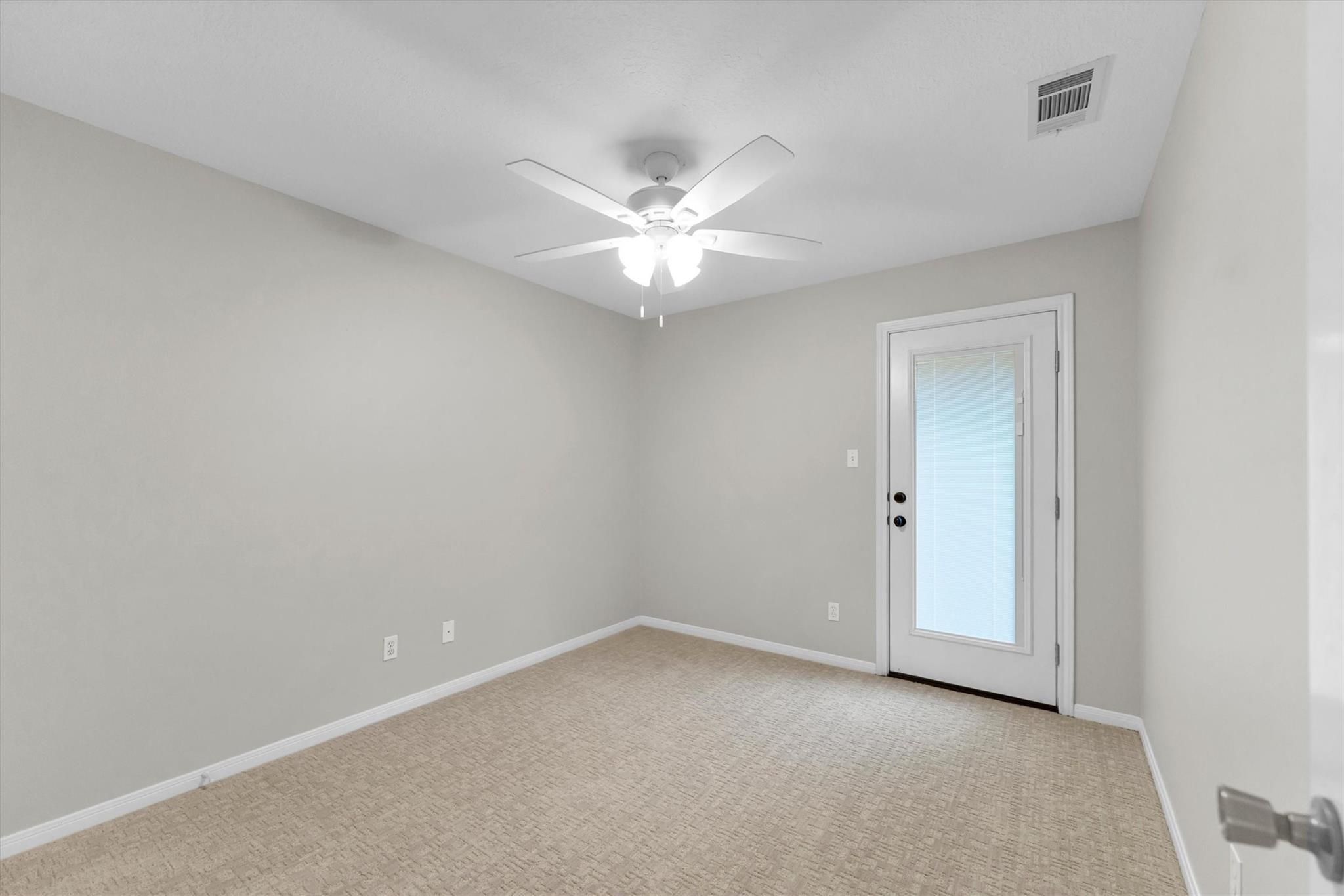 135 Snug Harbor Drive Property Photo 25