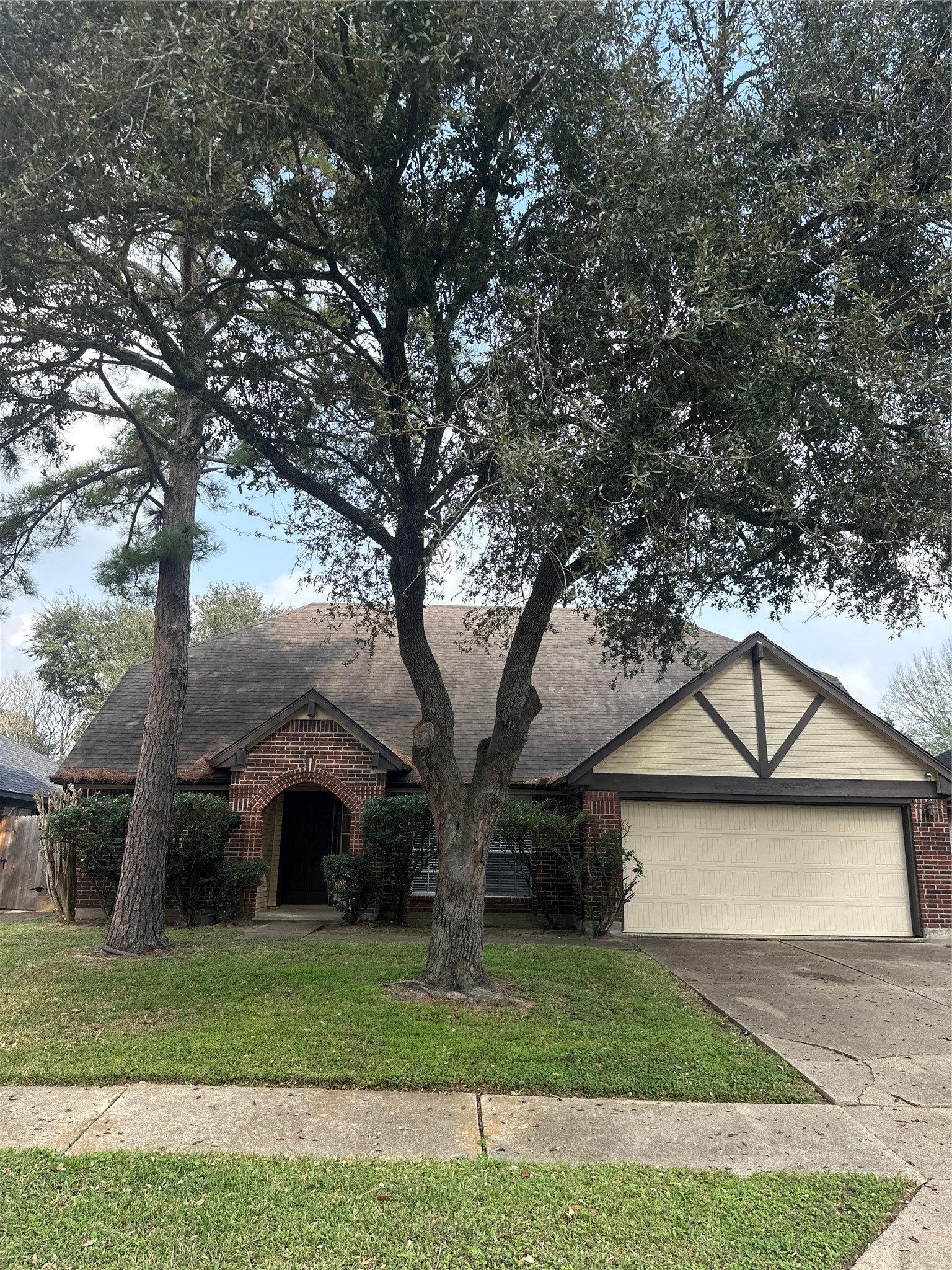 16506 Canario Drive Property Photo 1