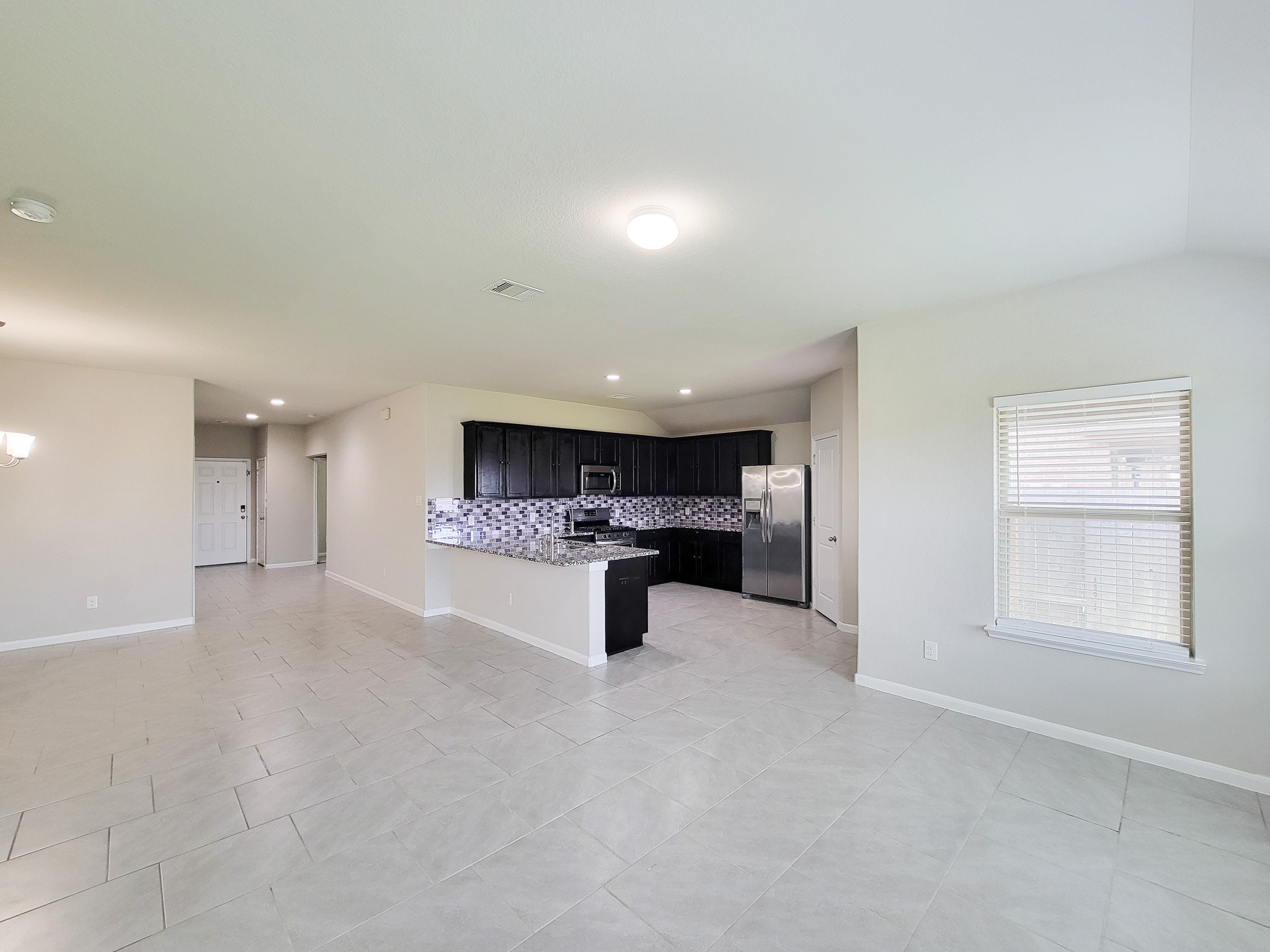29614 Breakwater Drive Property Photo 10