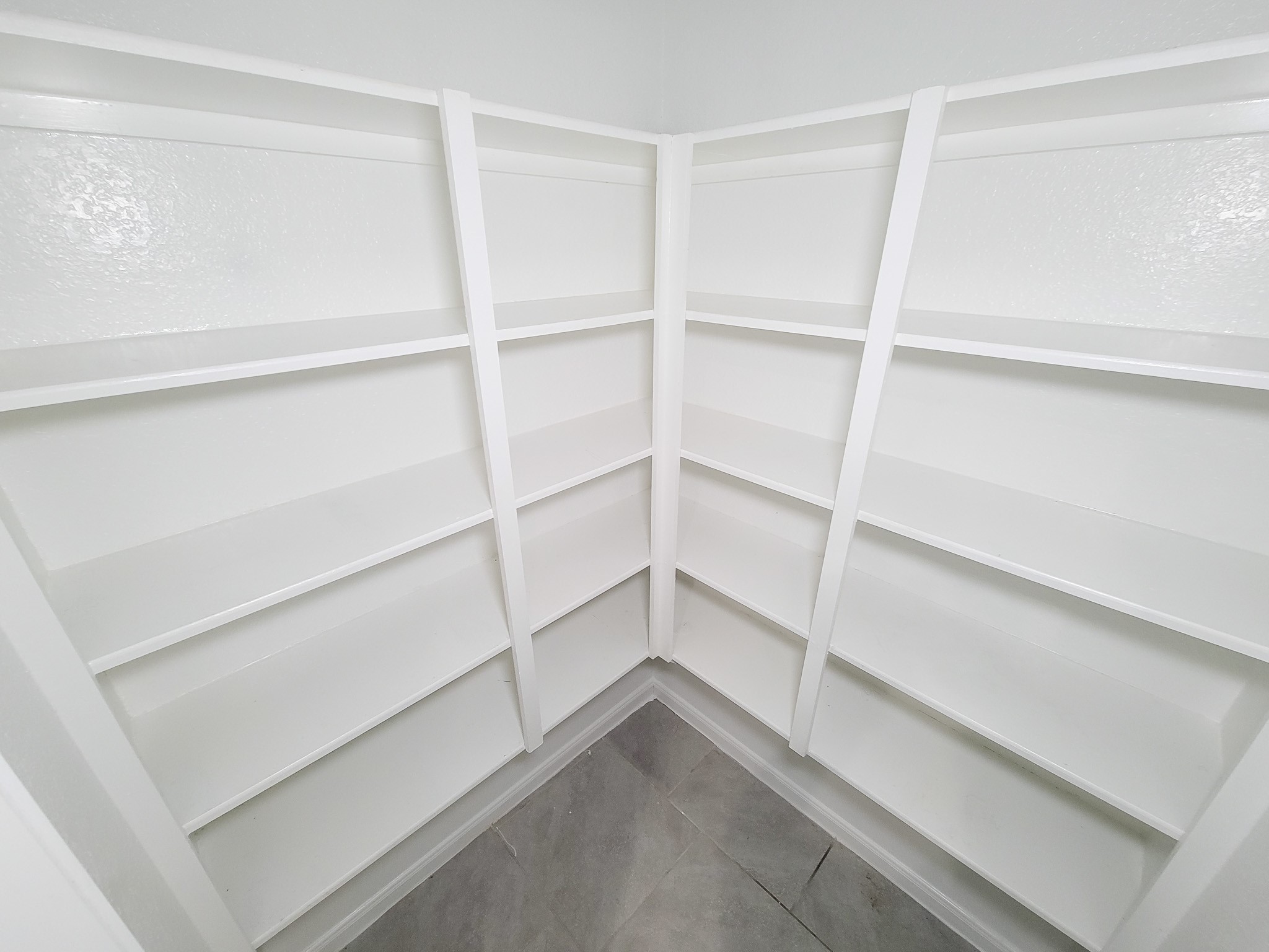 29614 Breakwater Drive Property Photo 18