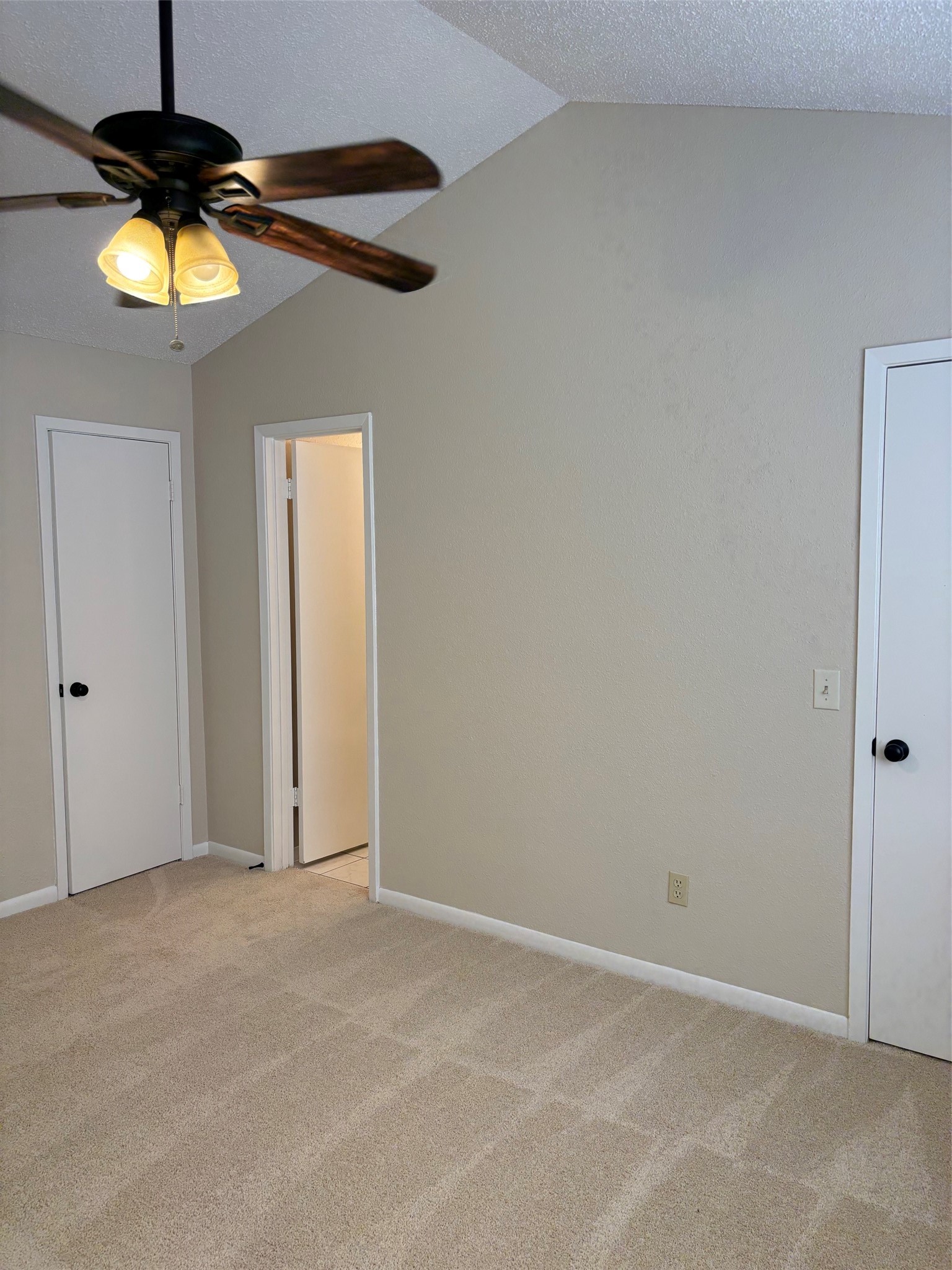 4039 Blacksmith Lane Property Photo 14