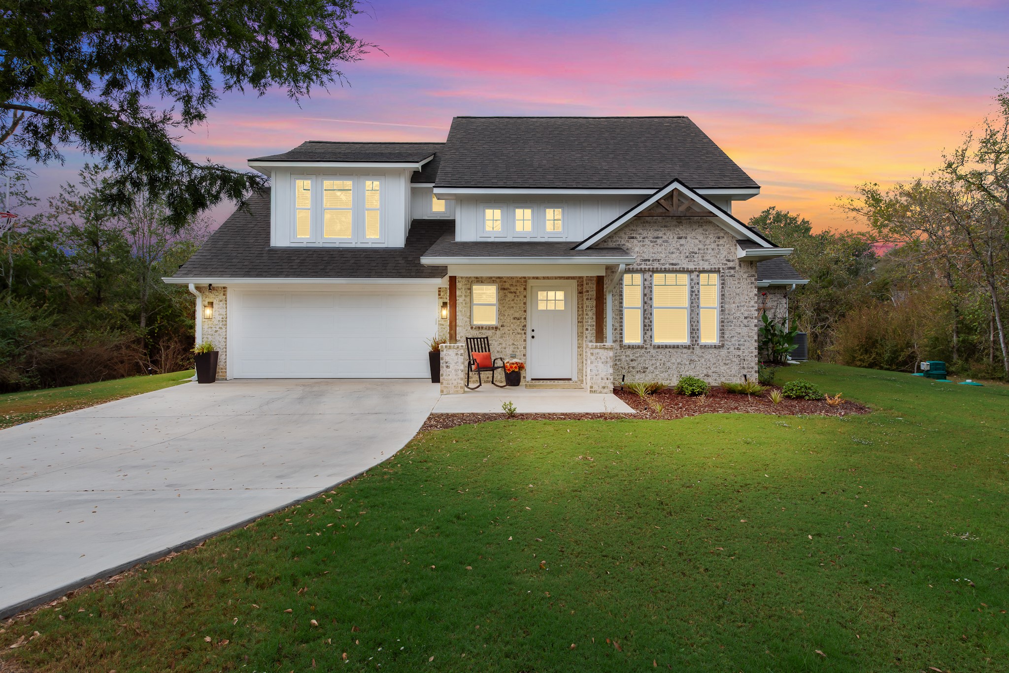 11132 Forest Drive Property Photo 1