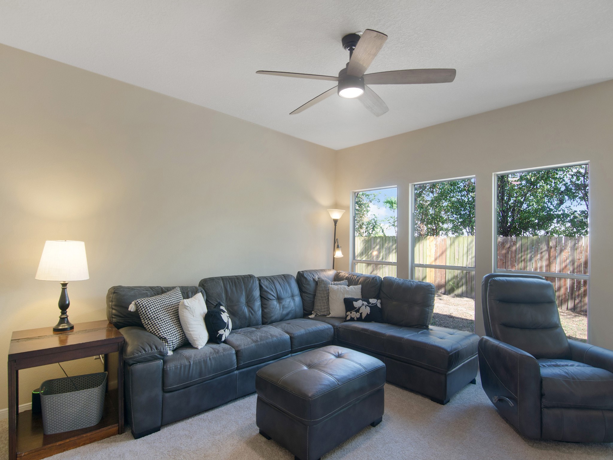 22527 Hamlet Park Court Property Photo 5