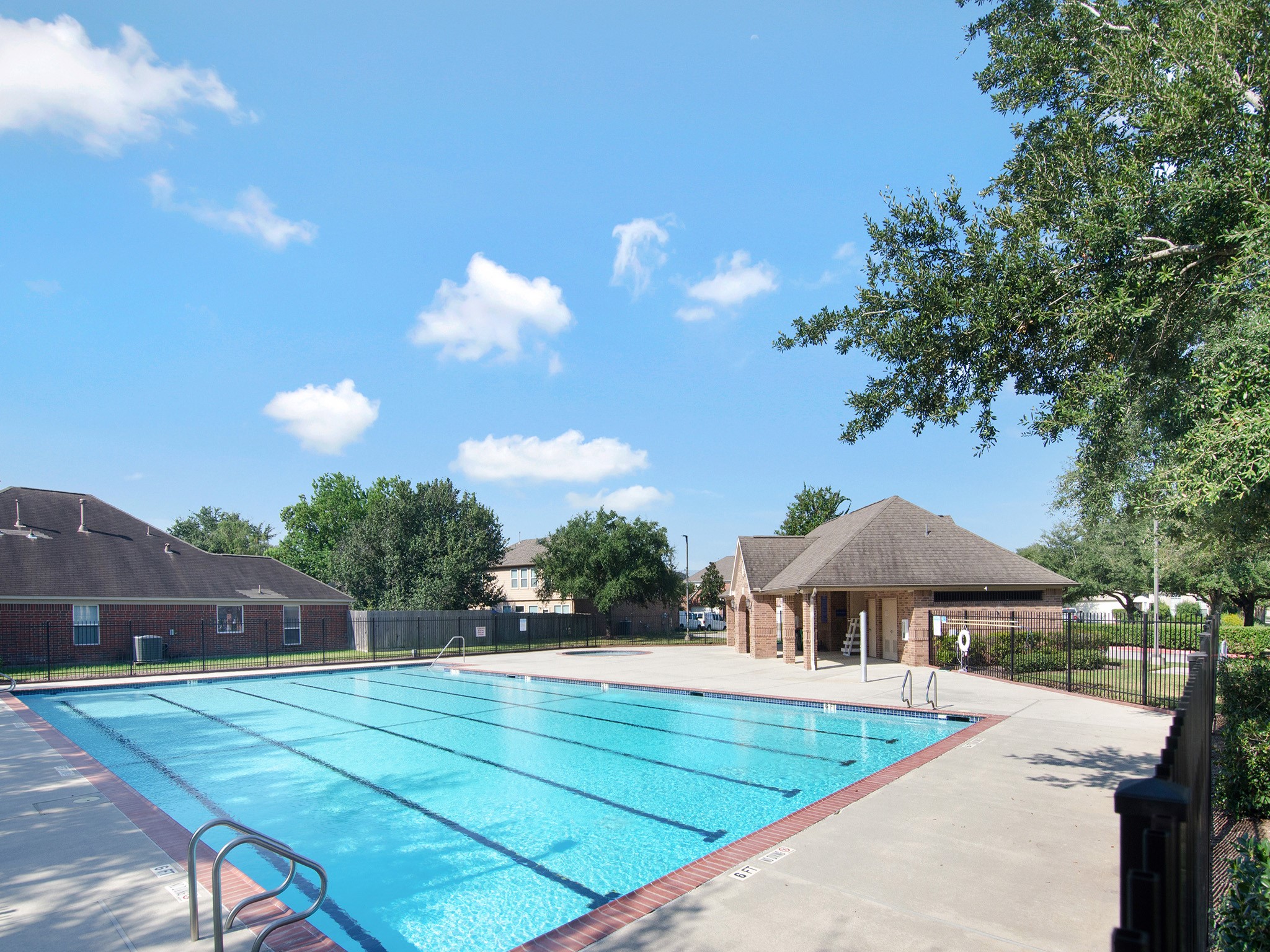22527 Hamlet Park Court Property Photo 29