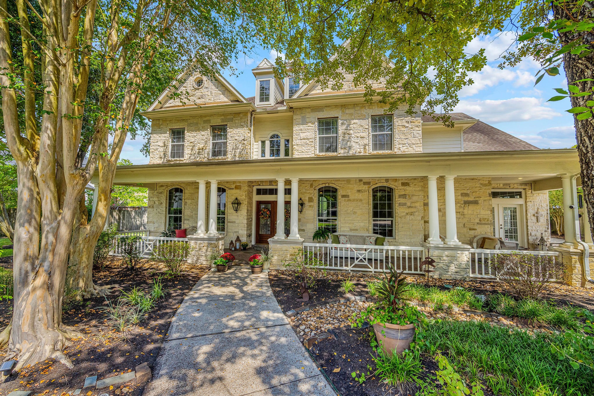 1214 Gray Moss Lane Property Photo 1