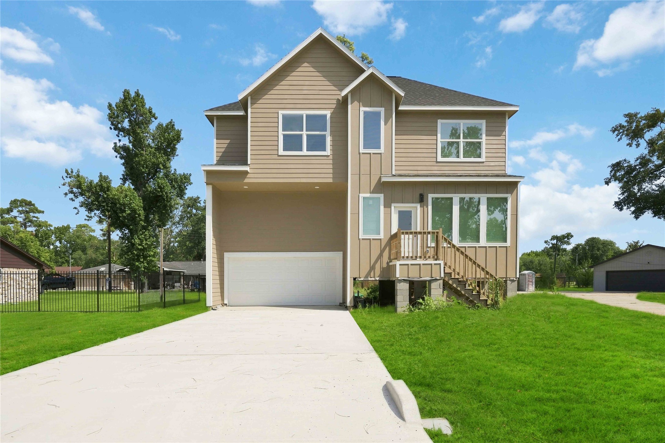 2809 Toyah Avenue Property Photo 1