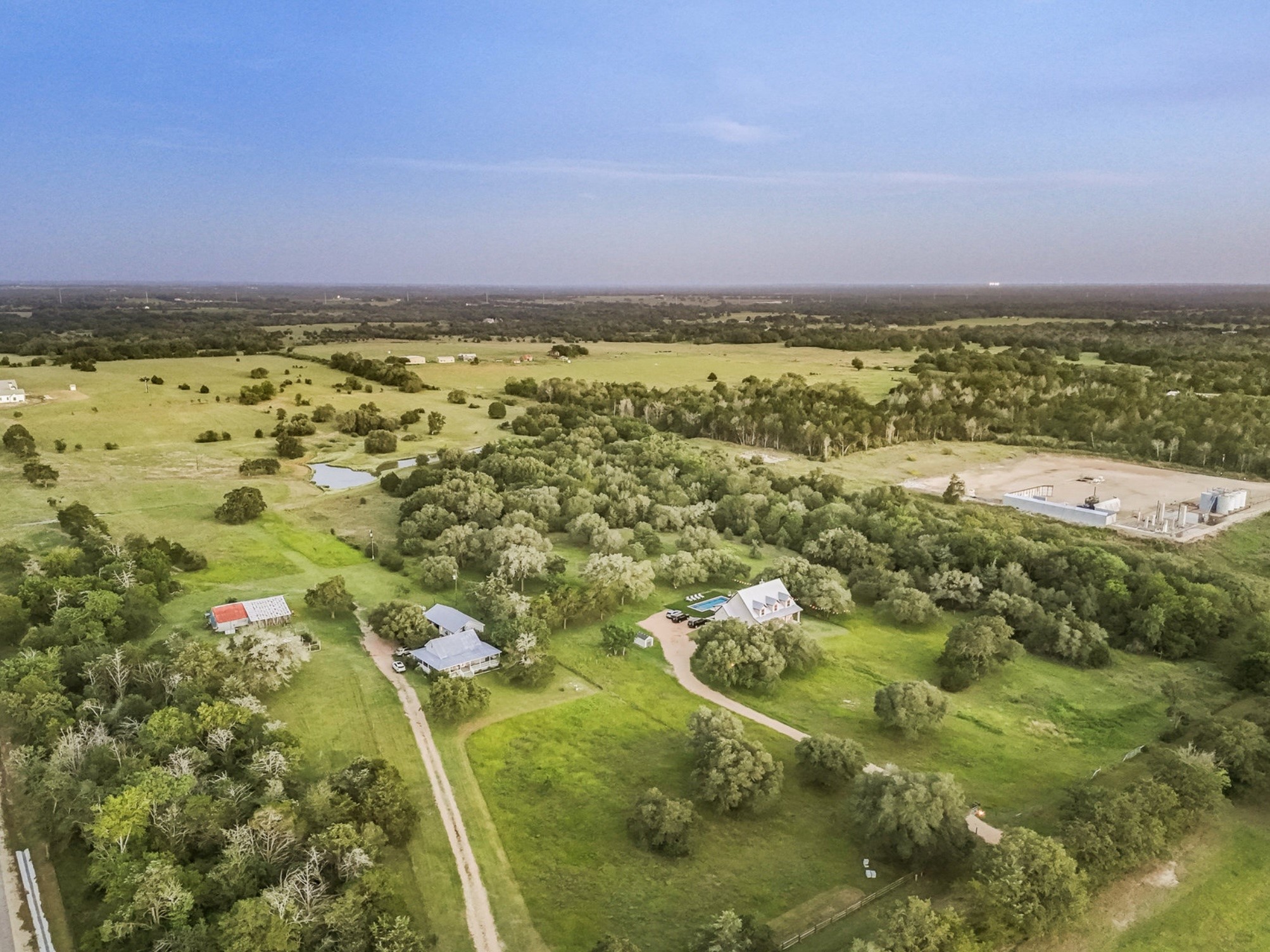 15 Round Top Farms Drive Property Photo 6