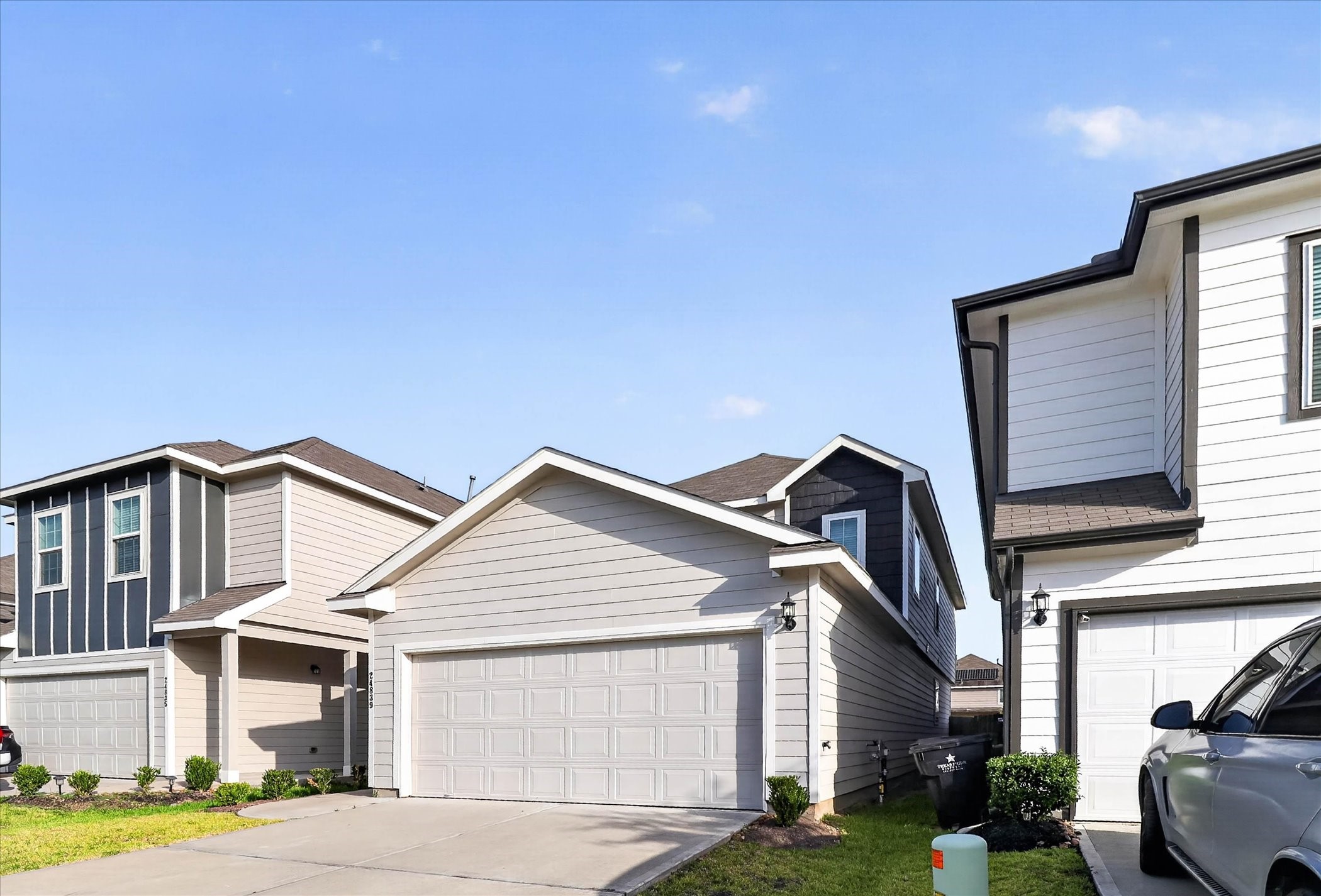 24839 Goldoni Drive Property Photo 3