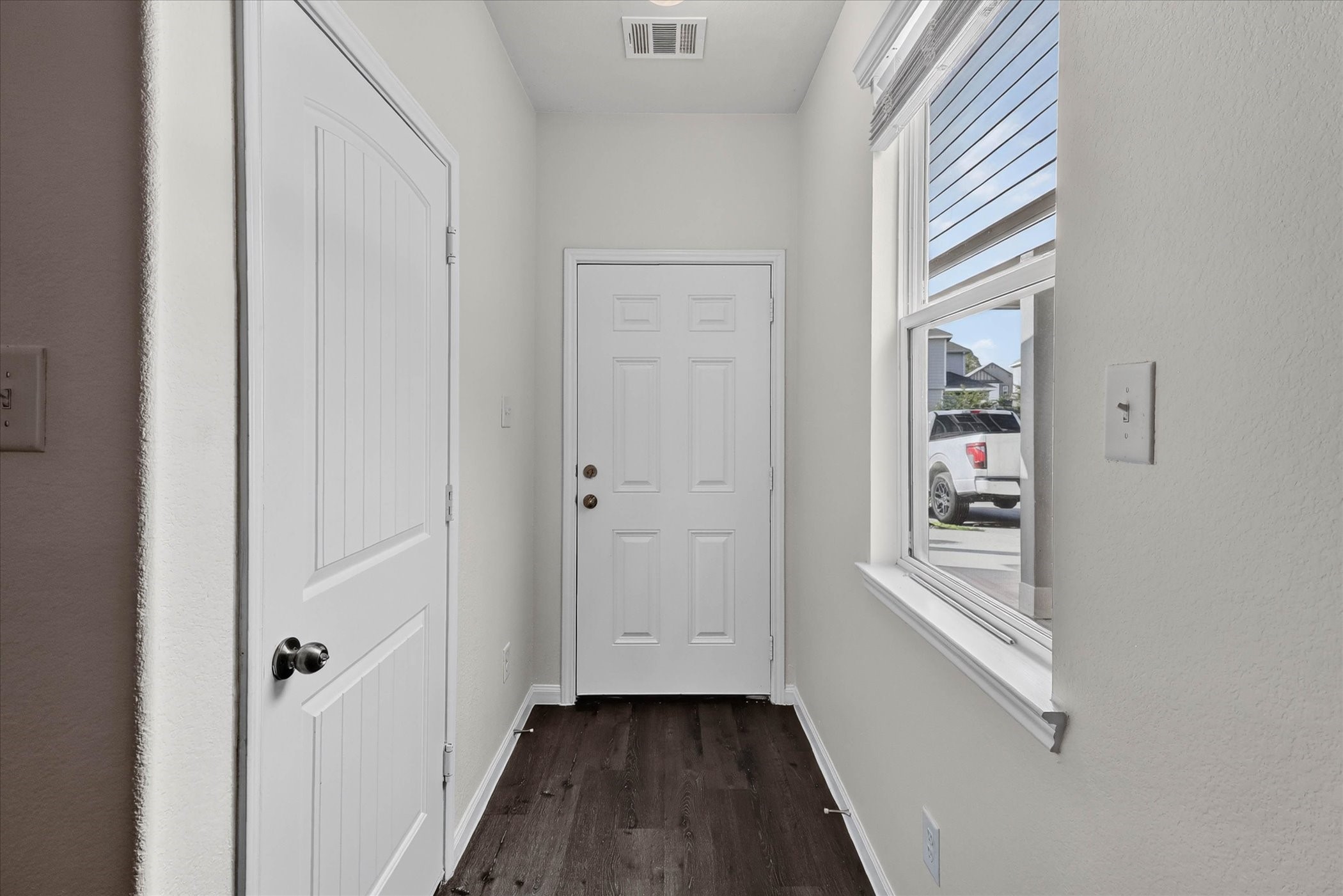 24839 Goldoni Drive Property Photo 6