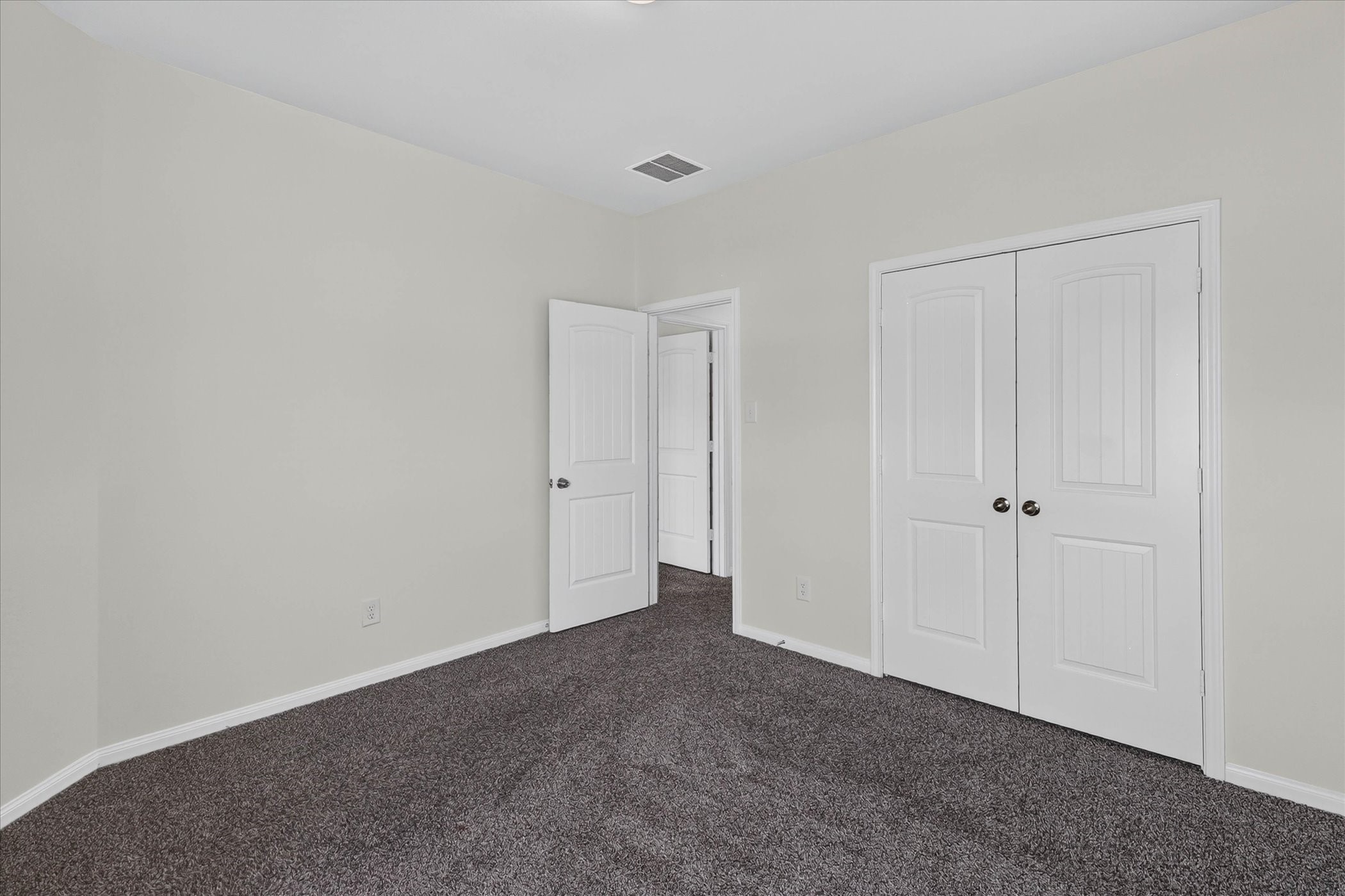 24839 Goldoni Drive Property Photo 15