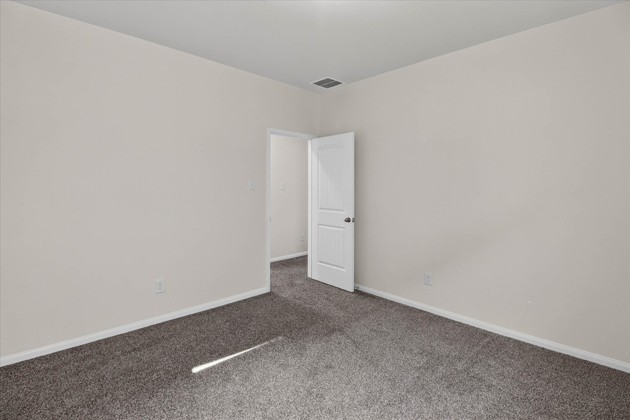 24839 Goldoni Drive Property Photo 18