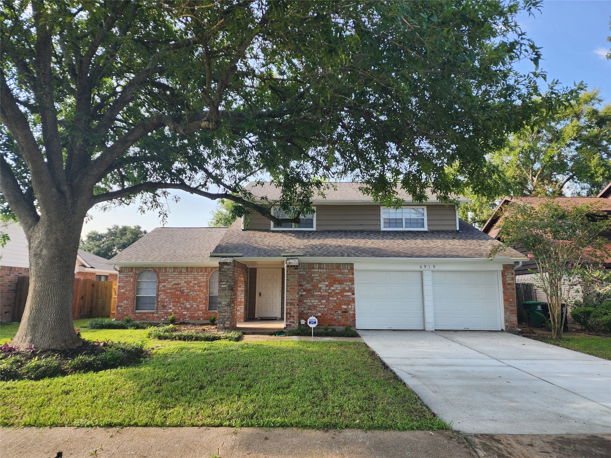 6919 Krause Drive Property Photo