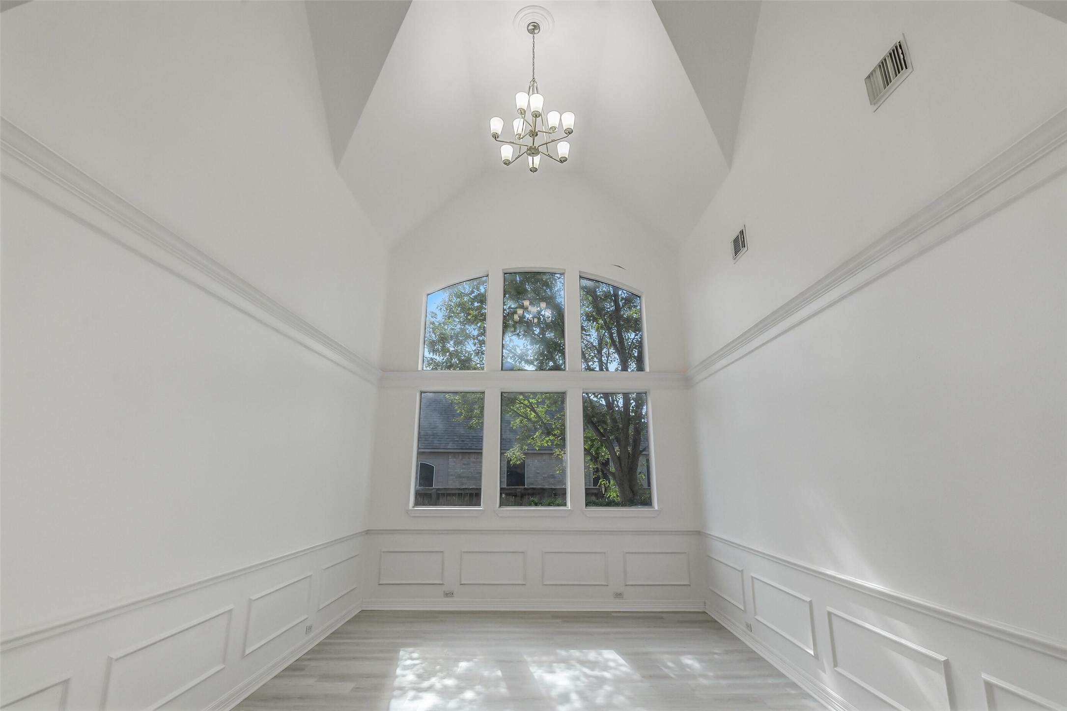 21018 W Farwood Terrace Property Photo 15