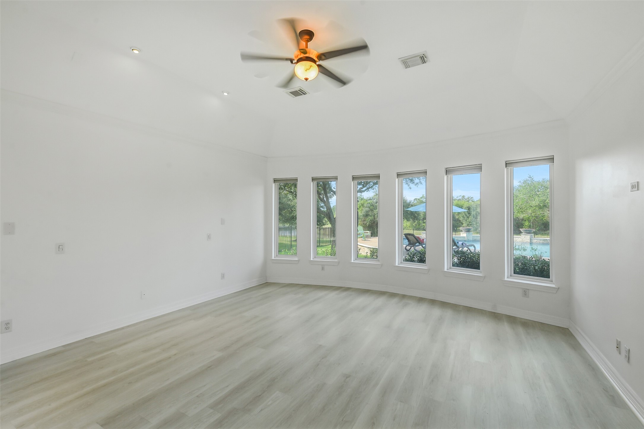 21018 W Farwood Terrace Property Photo 17