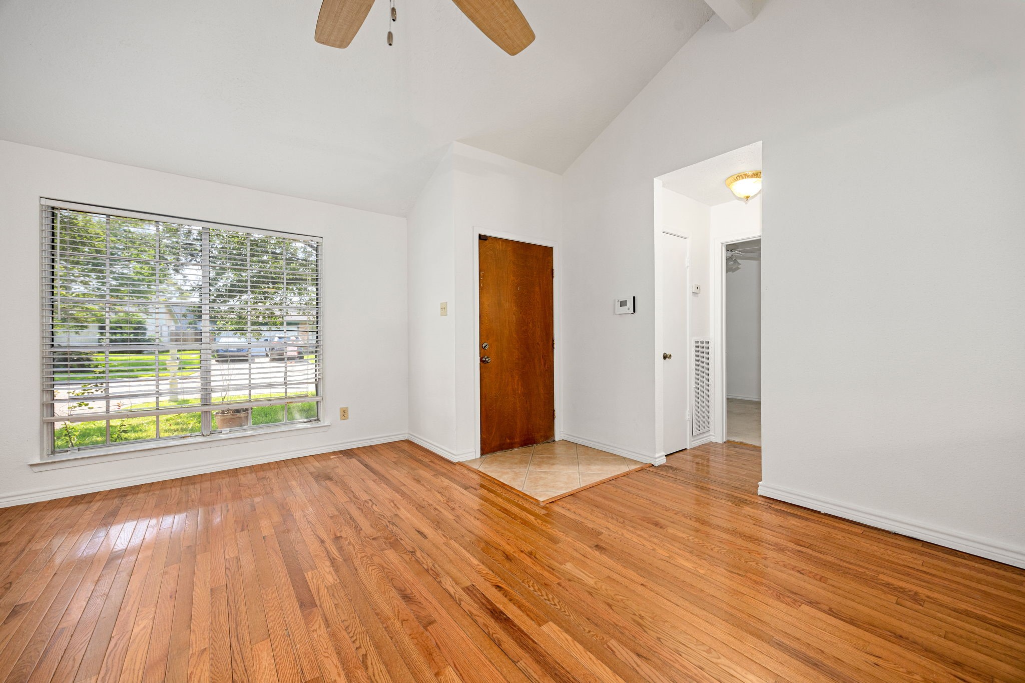 1342 Castle Glen Drive Property Photo 10