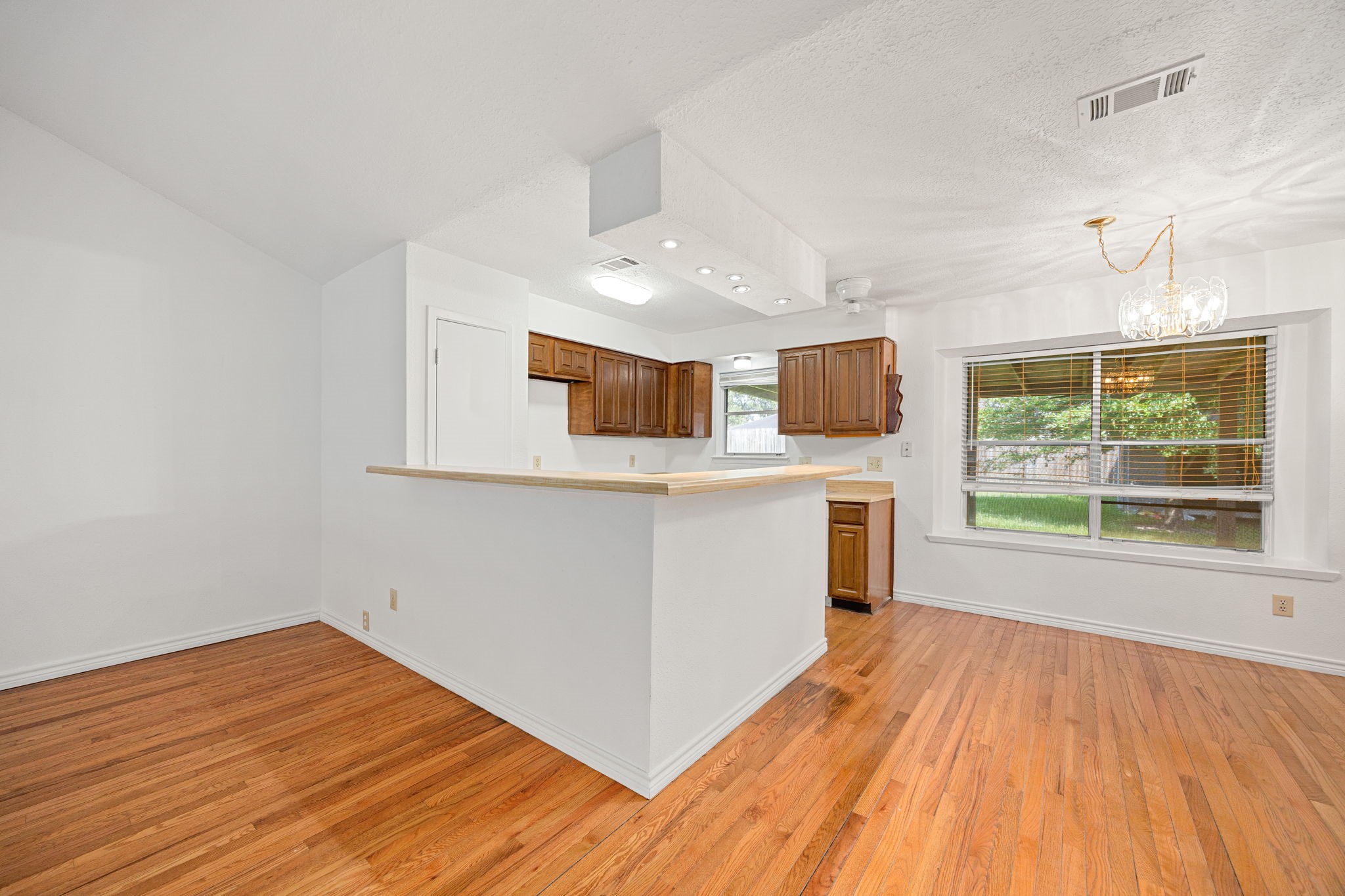 1342 Castle Glen Drive Property Photo 16