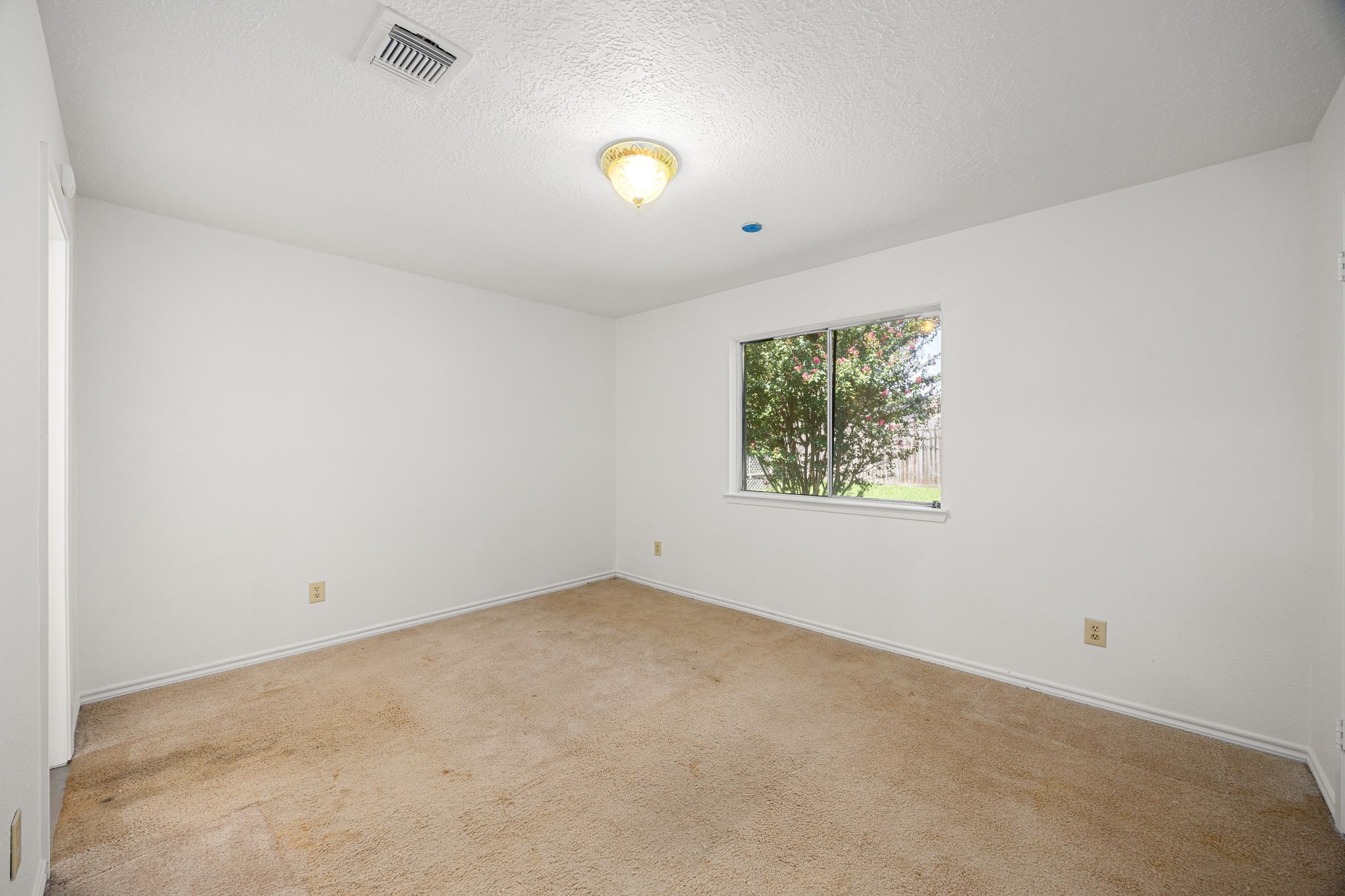 1342 Castle Glen Drive Property Photo 18