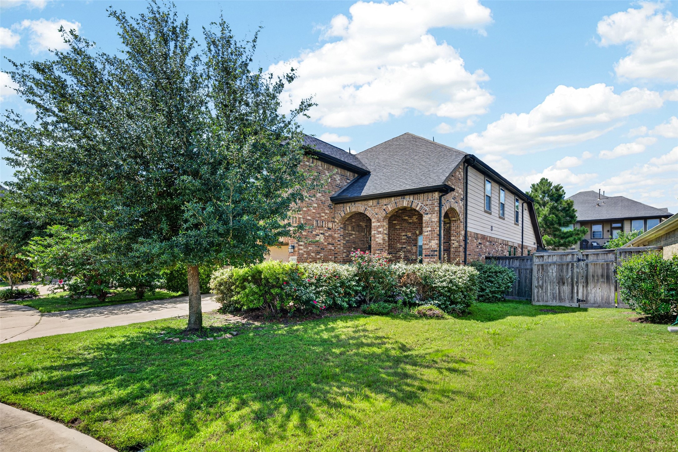 29122 Parker Trace Drive Property Photo 4
