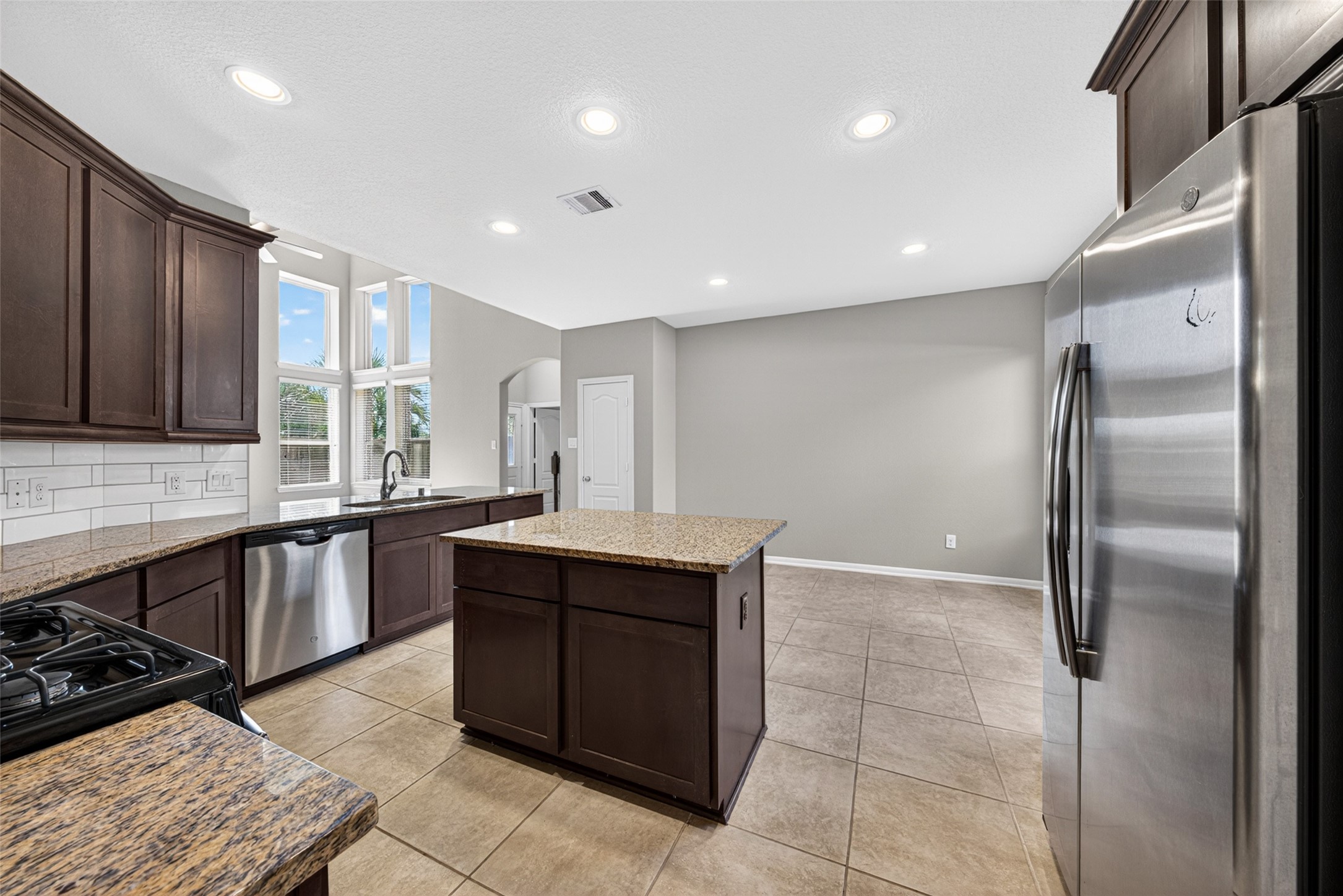 29122 Parker Trace Drive Property Photo 24