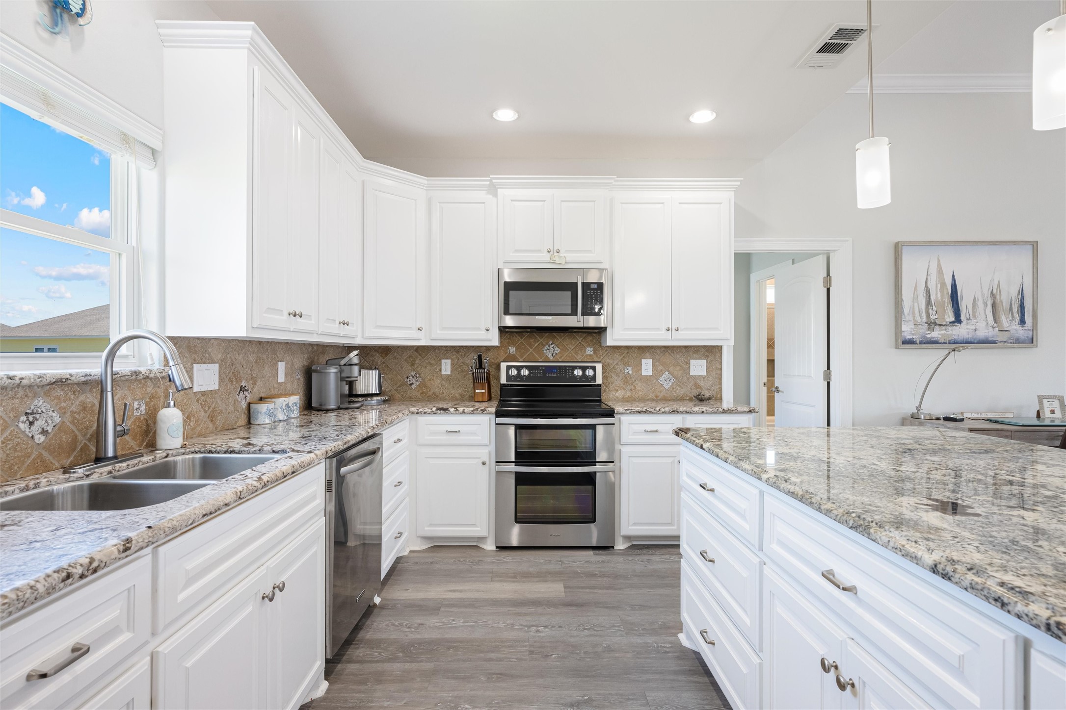 956 Biscayne Property Photo 15