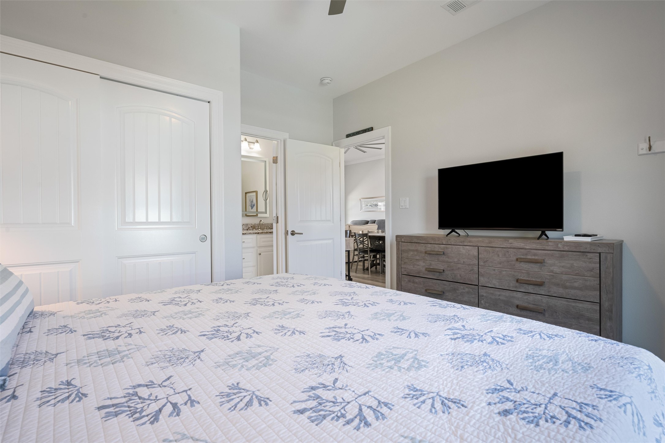 956 Biscayne Property Photo 20