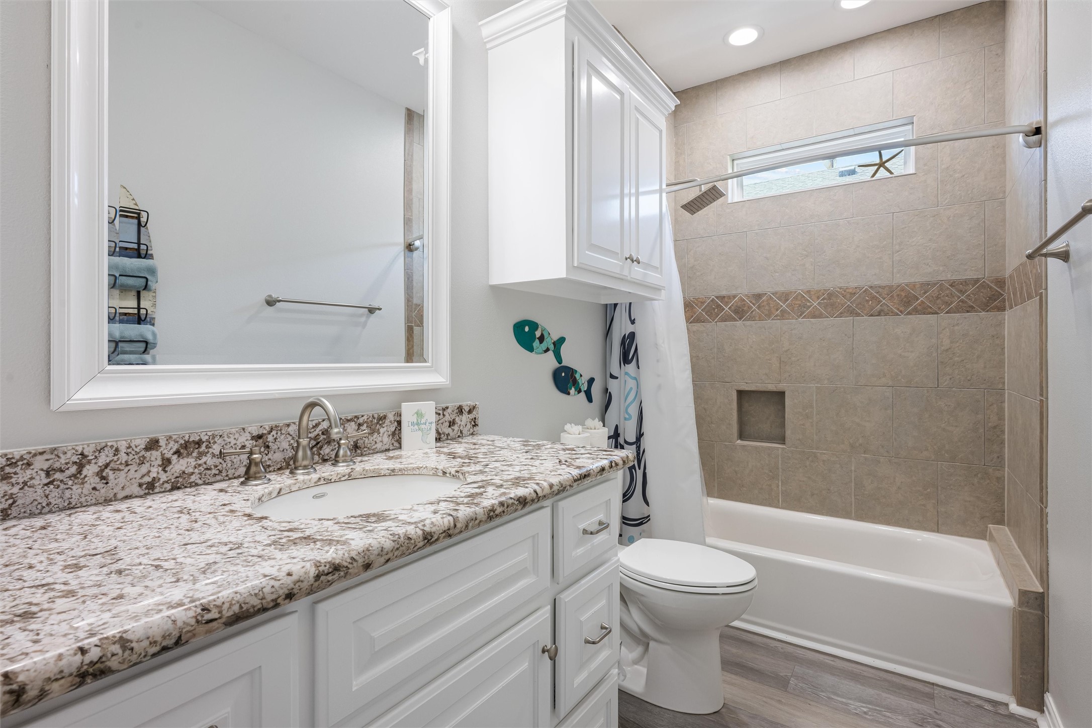956 Biscayne Property Photo 25