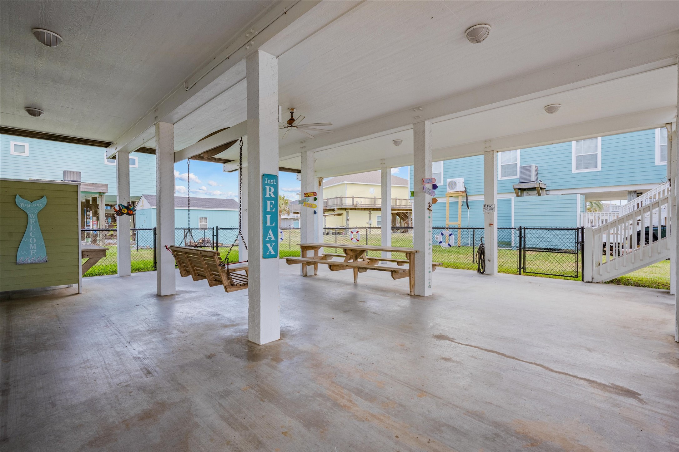 956 Biscayne Property Photo 31
