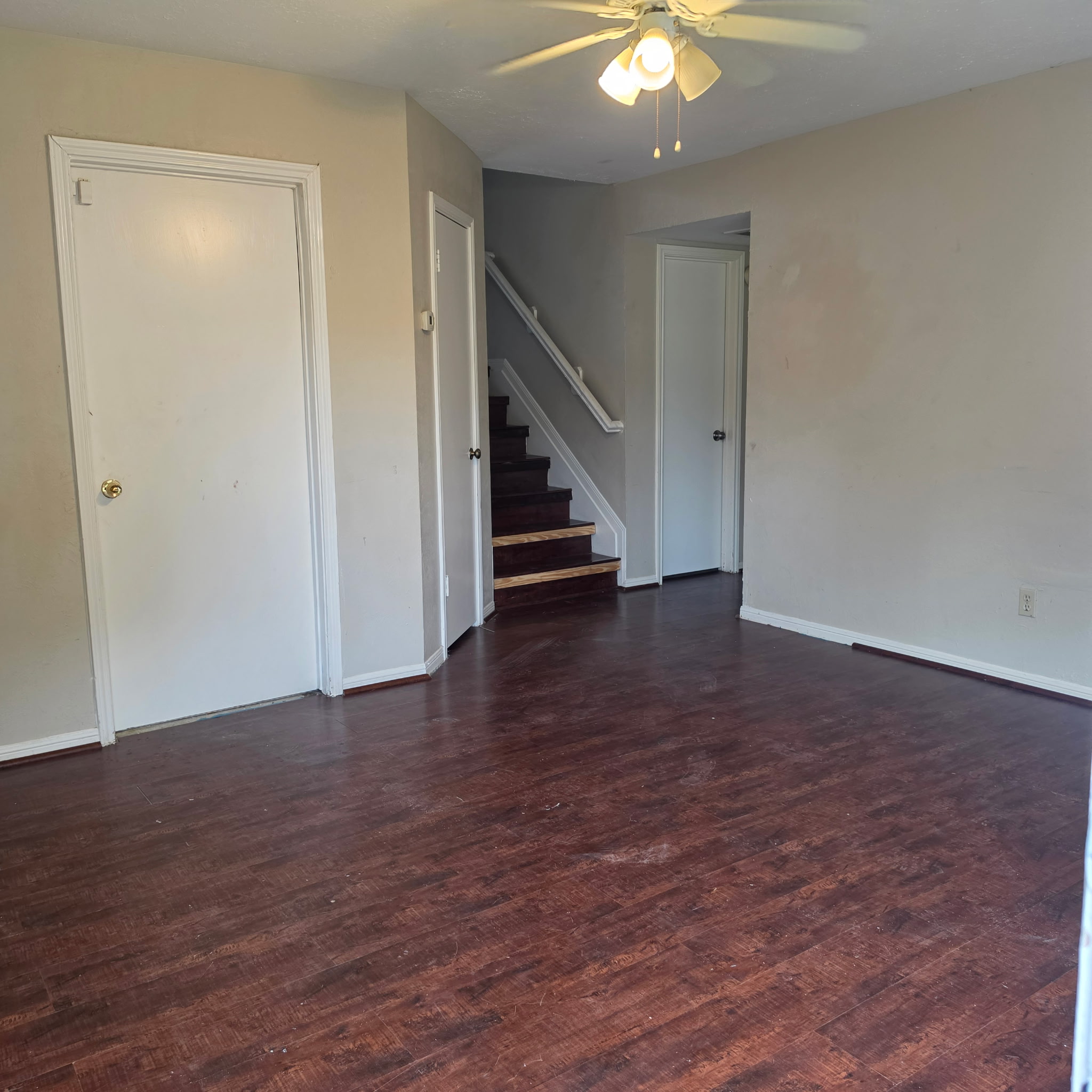 1806 Northcliff Place Property Photo 2