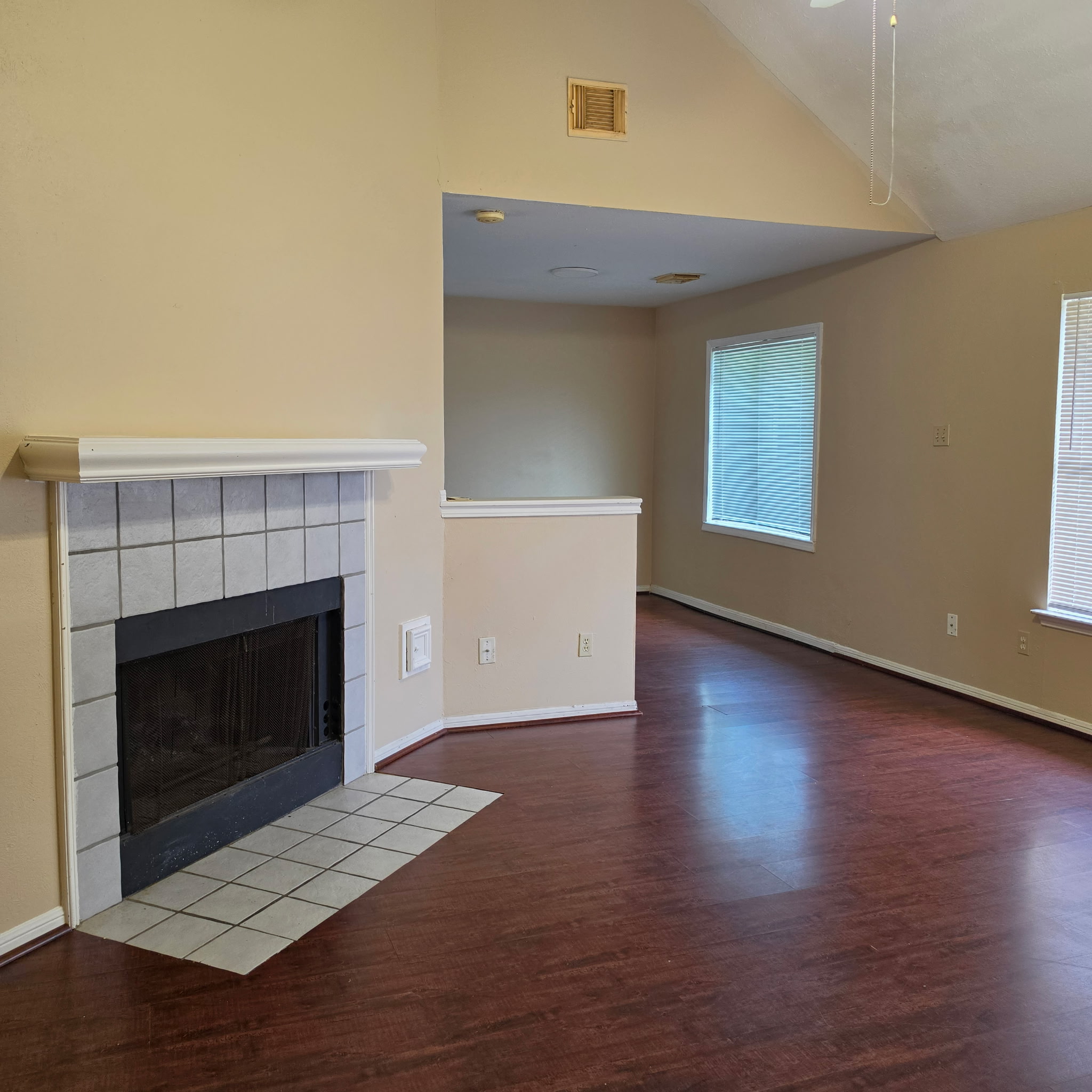 1806 Northcliff Place Property Photo 3