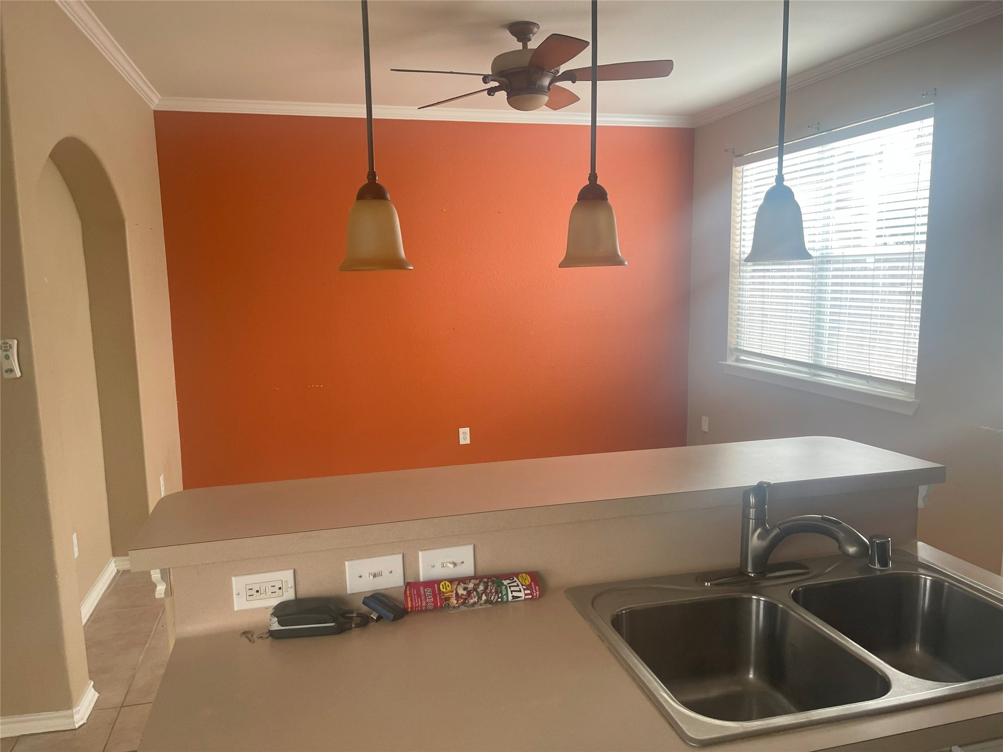 5815 Vinemont Lane Property Photo 10