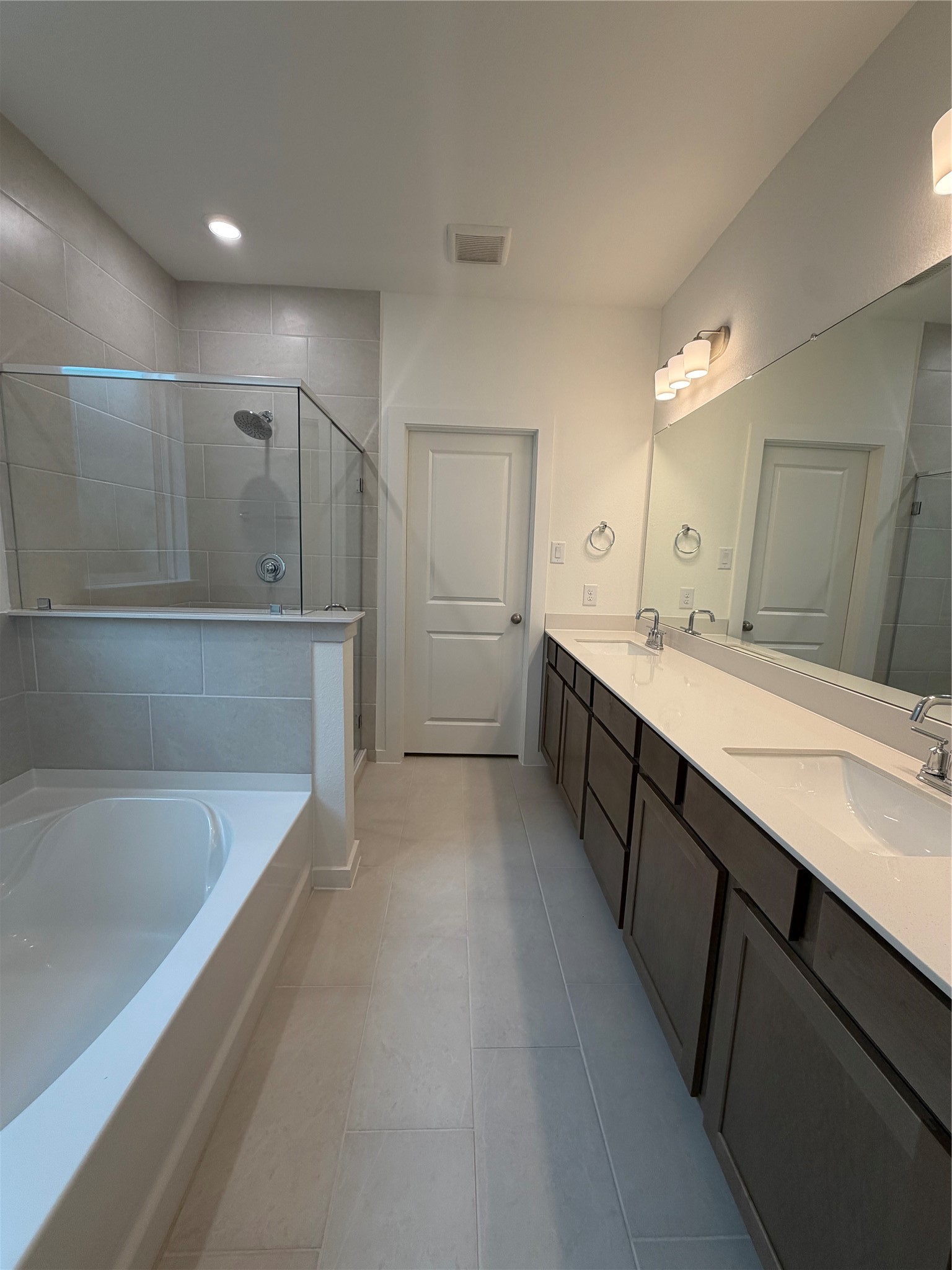 5053 Marcasca Drive Property Photo 12