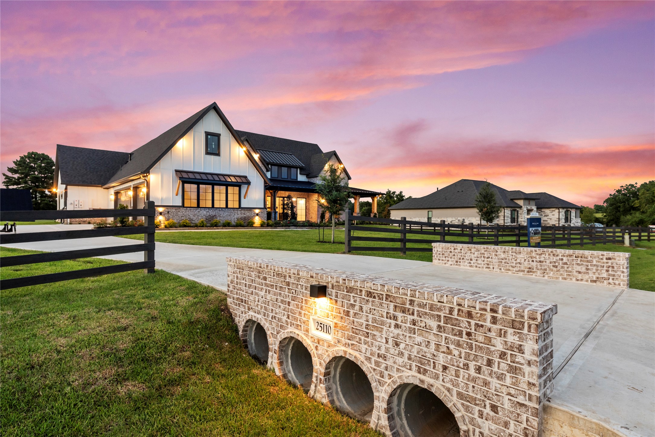 25110 Grace Vista Way Property Photo 1