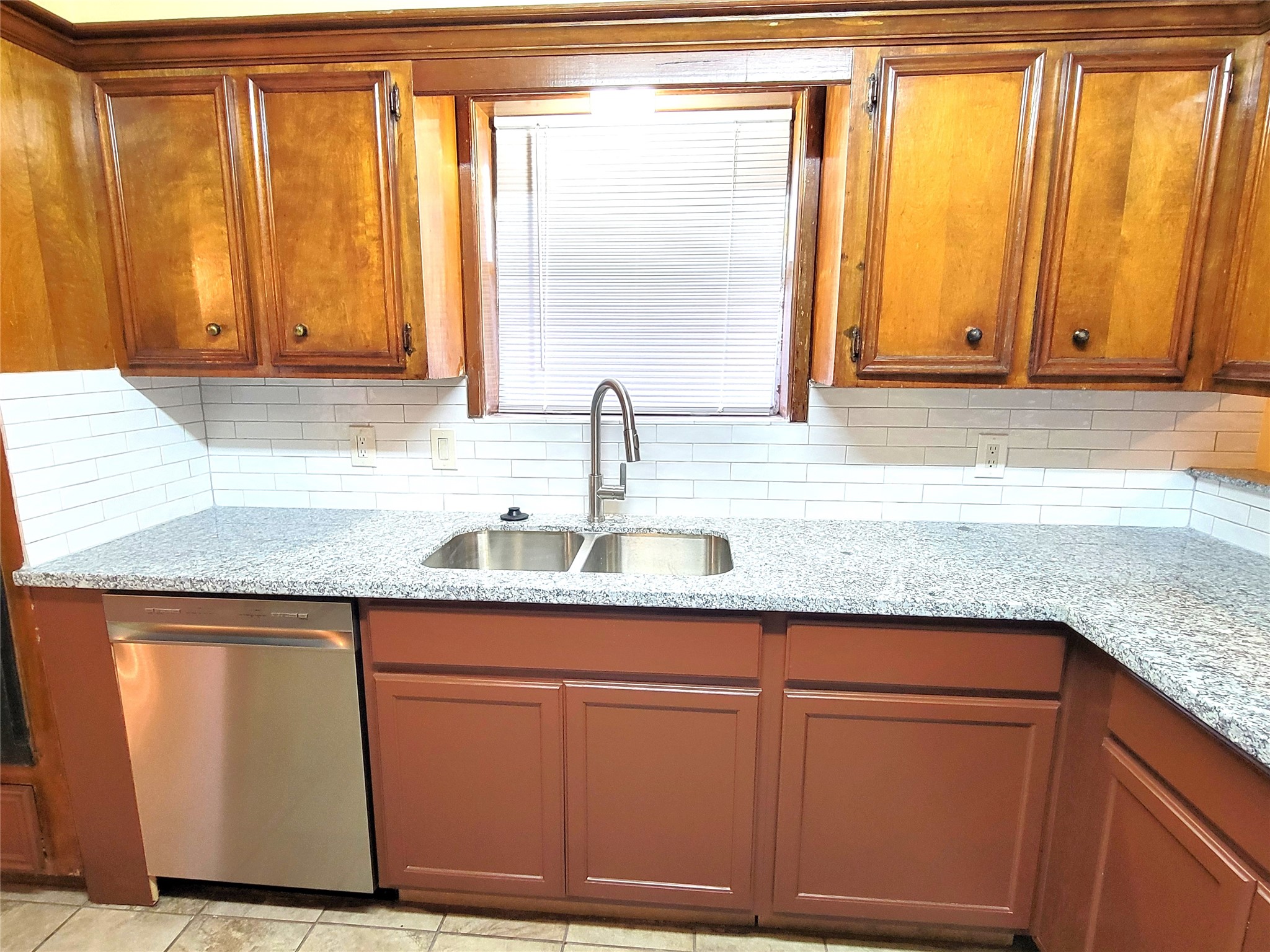 12811 Stillington Drive Property Photo 10