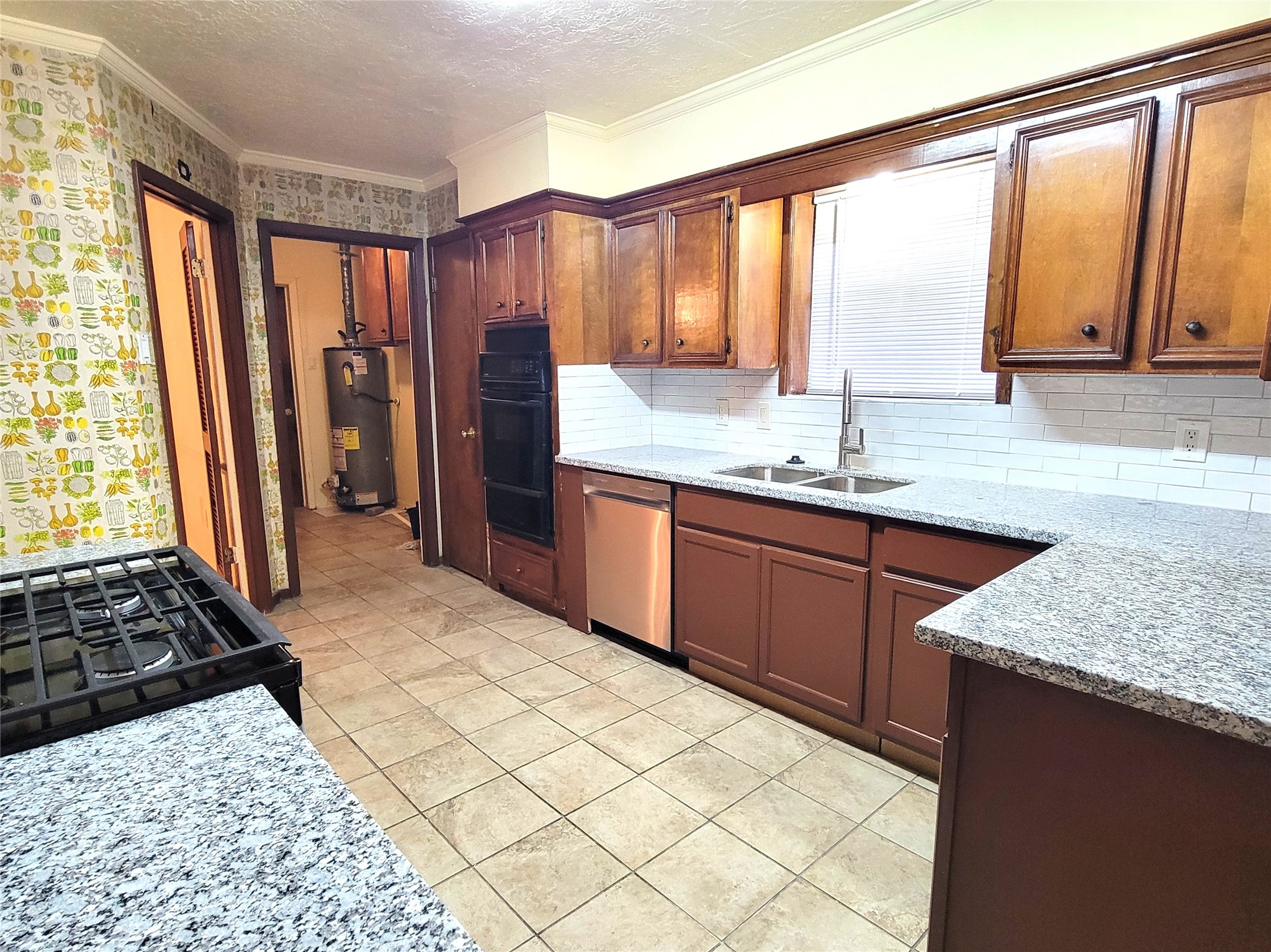 12811 Stillington Drive Property Photo 12