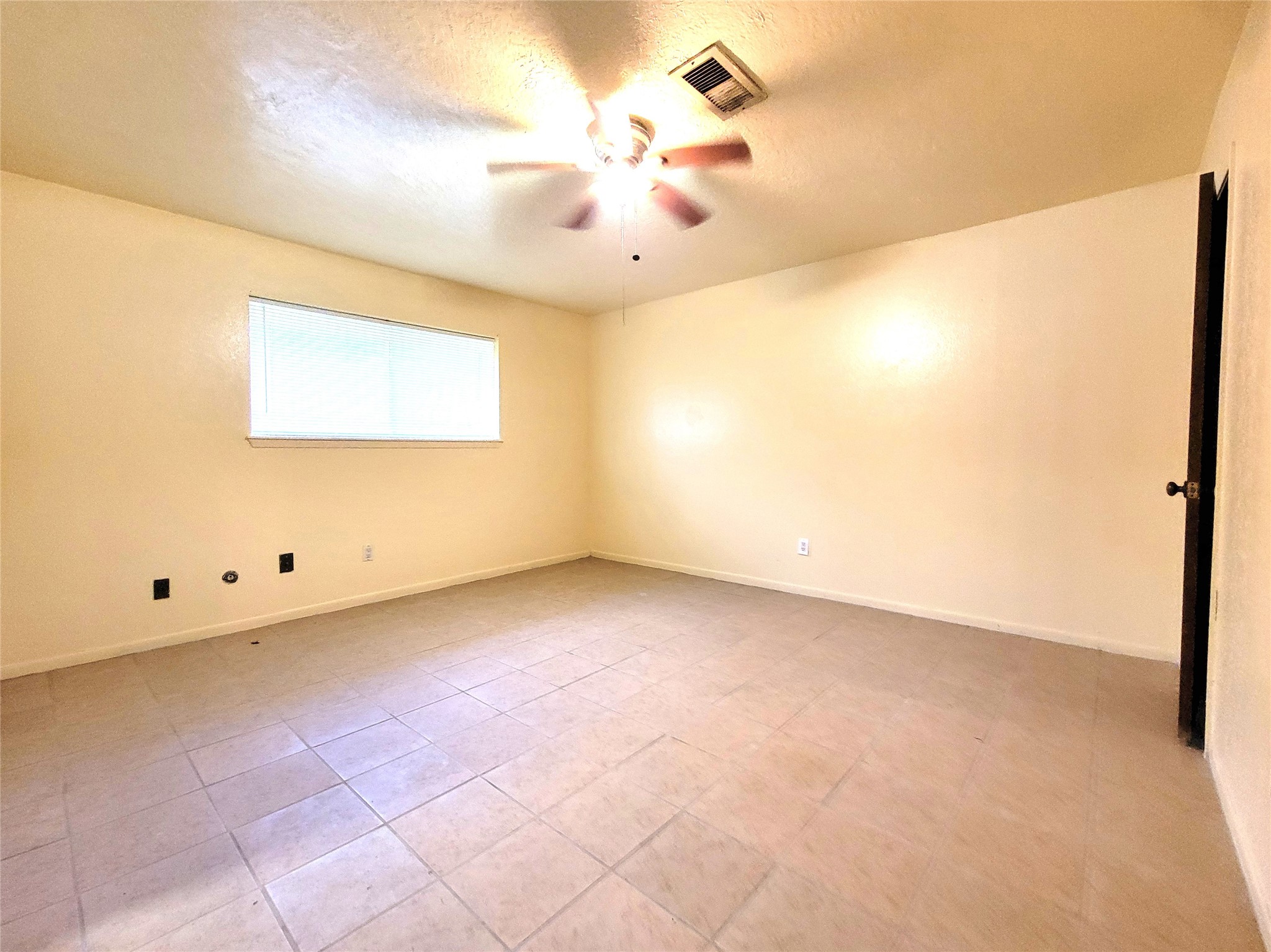 12811 Stillington Drive Property Photo 18