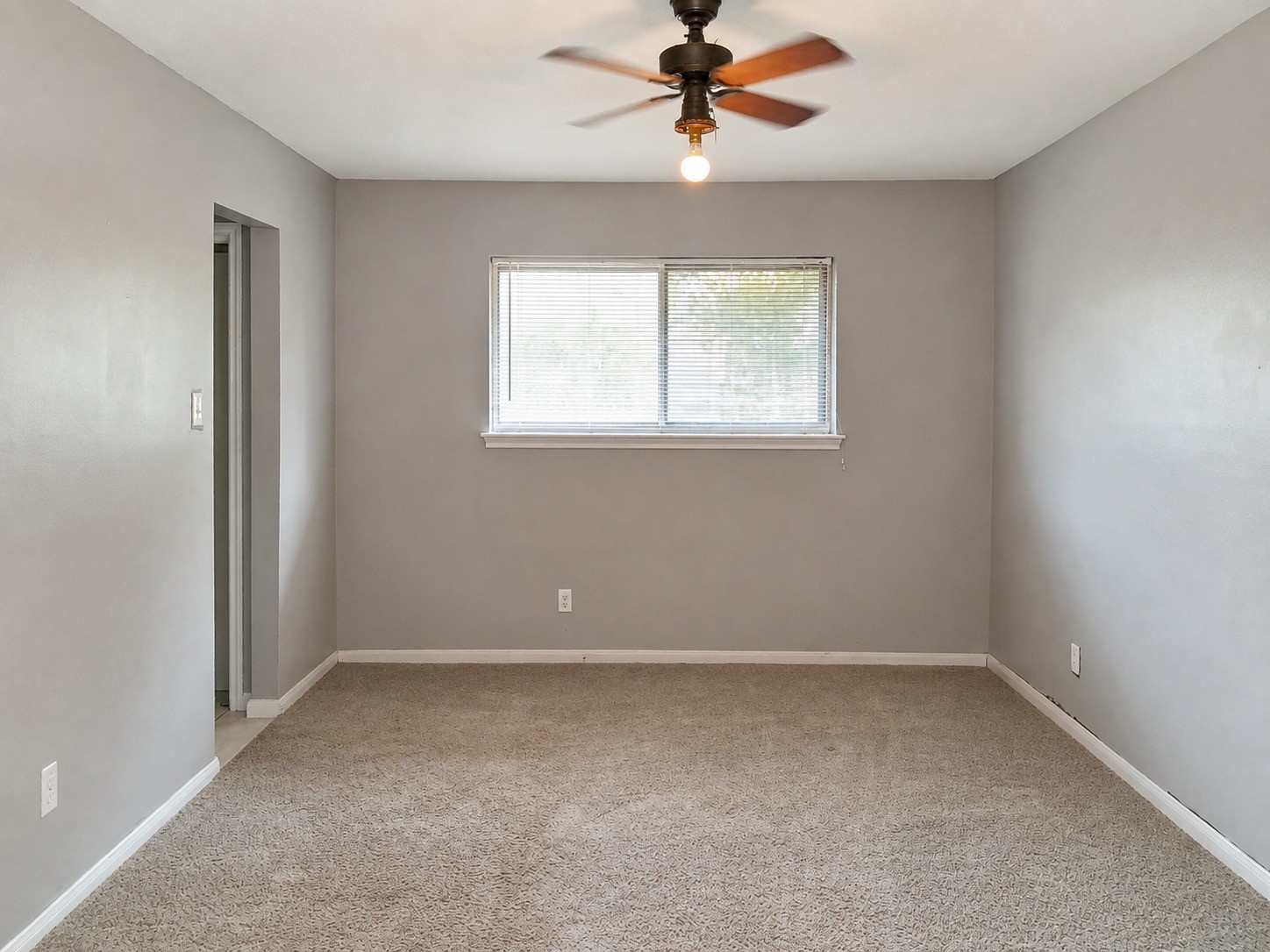 6107 Autumn Arbor Drive Property Photo 12