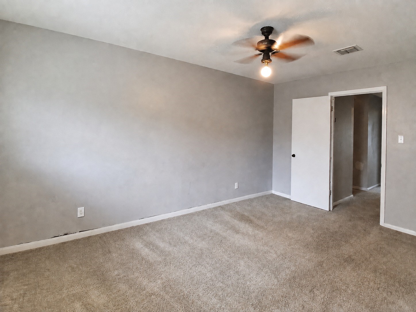6107 Autumn Arbor Drive Property Photo 13