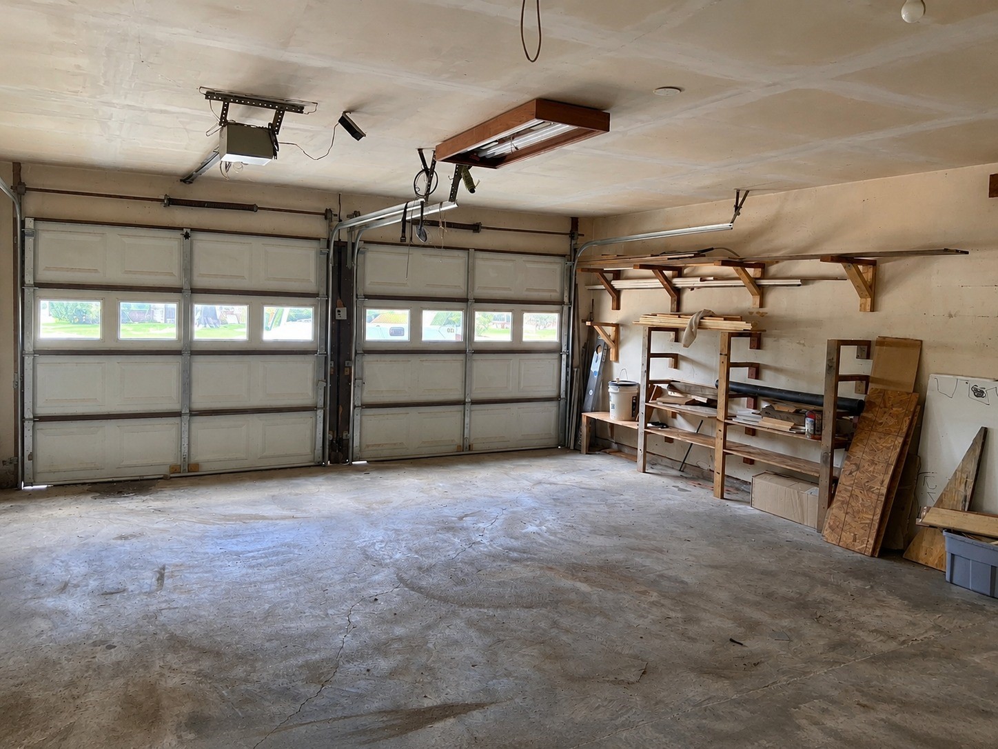 6107 Autumn Arbor Drive Property Photo 16