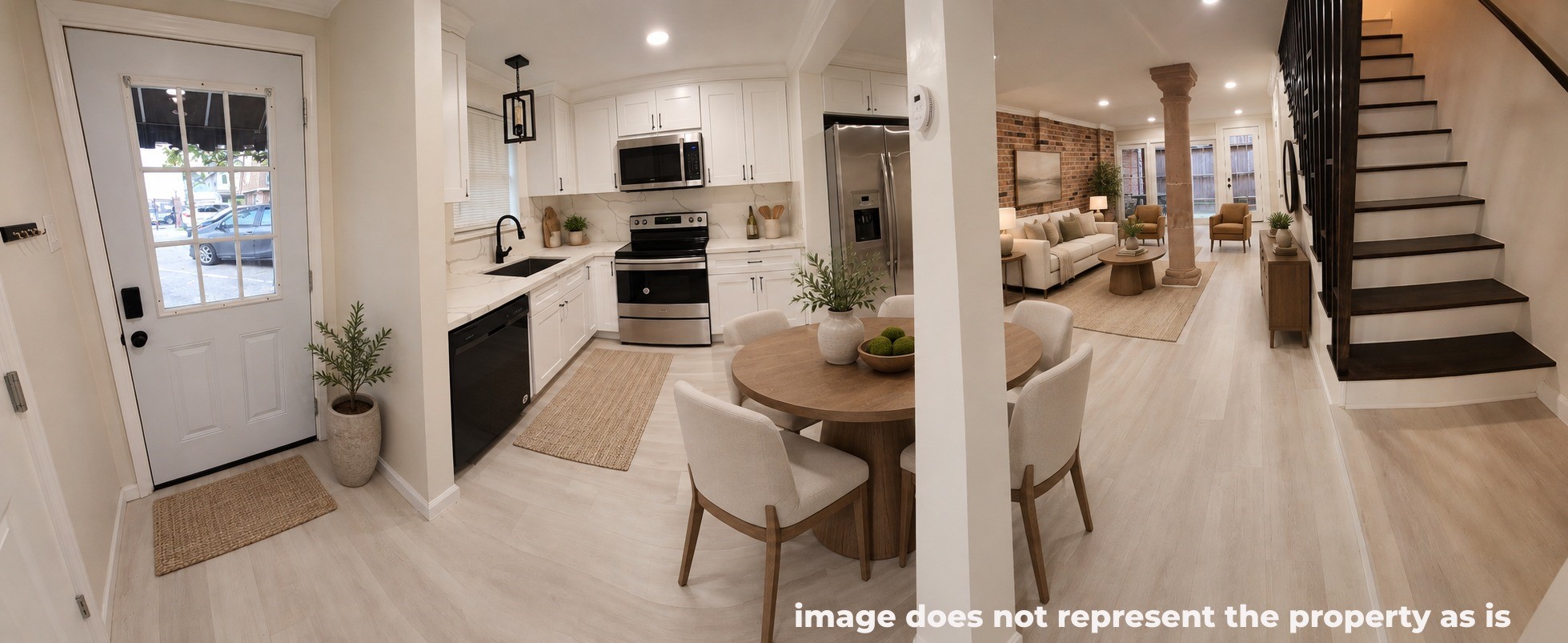 12 Hyde Park Blvd 7 Property Photo 4