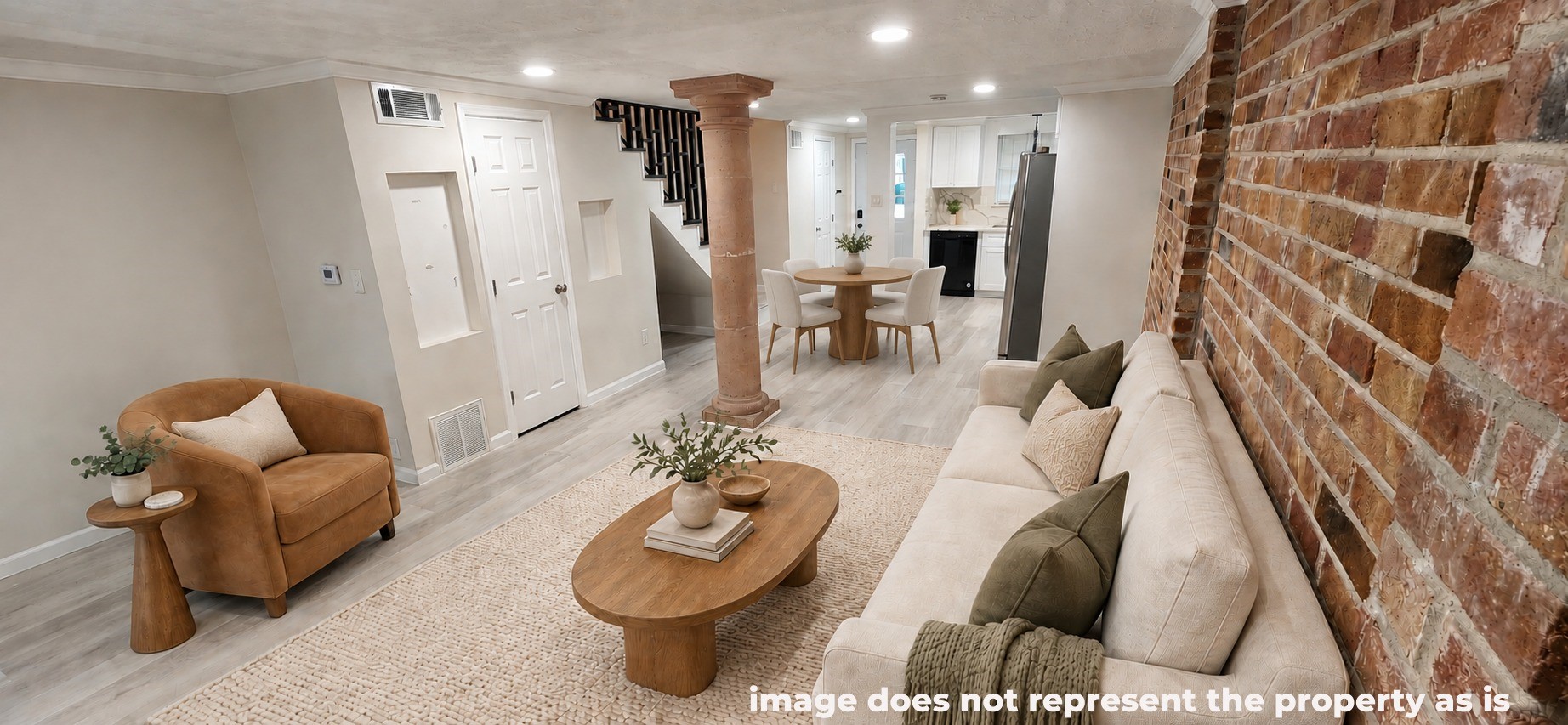 12 Hyde Park Blvd 7 Property Photo 6