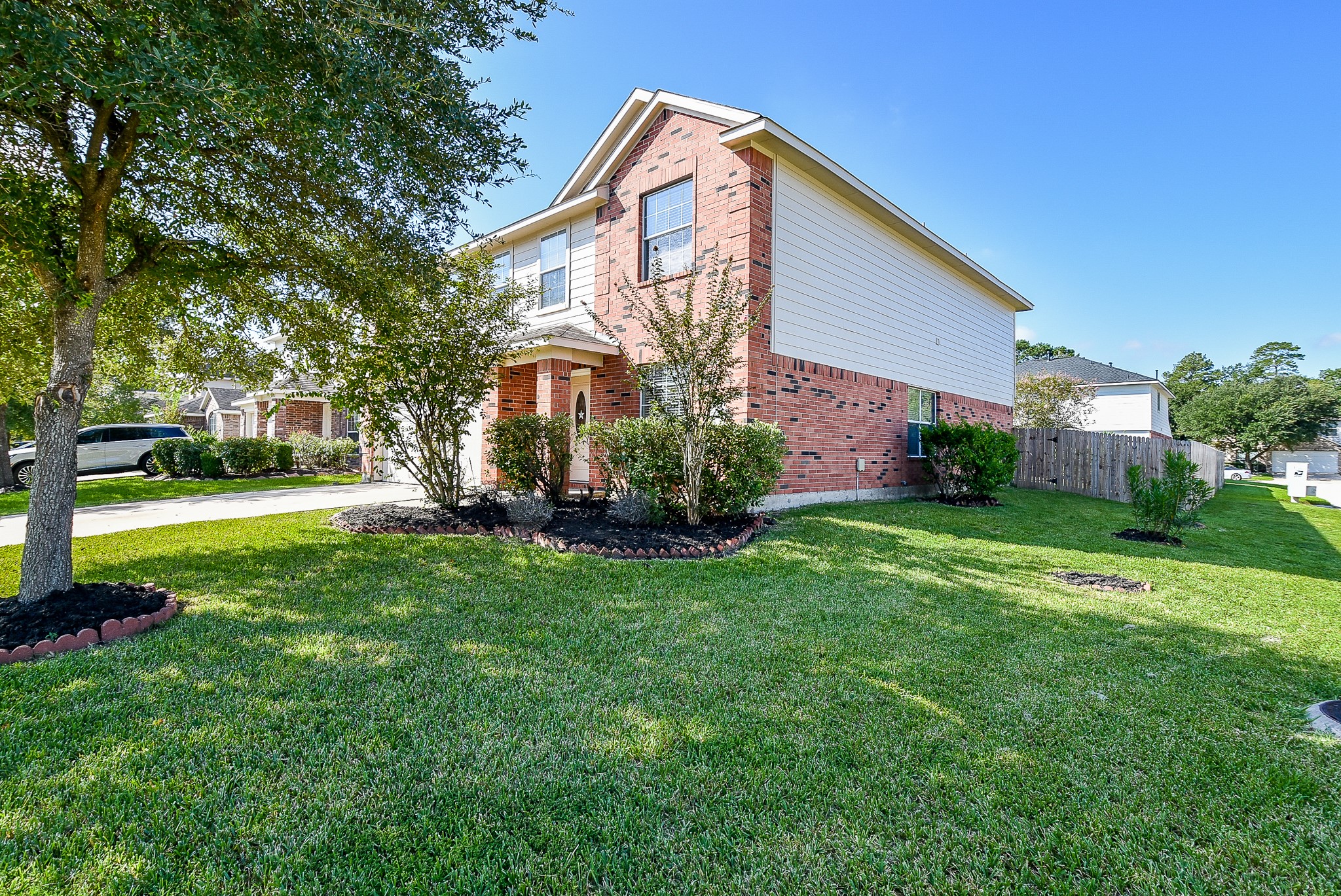 23527 Maple View Drive Property Photo 2